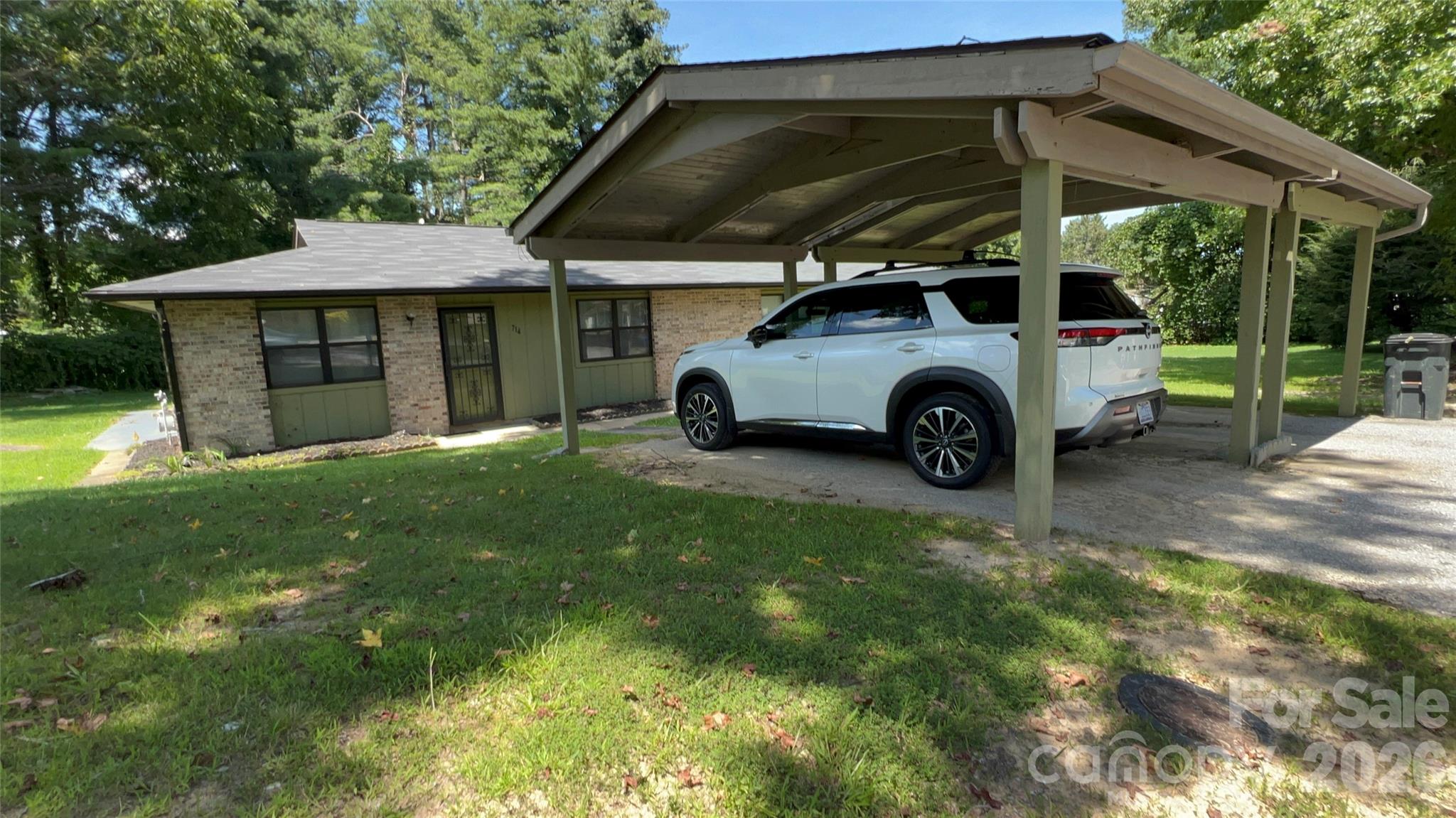 714 Farmington Circle