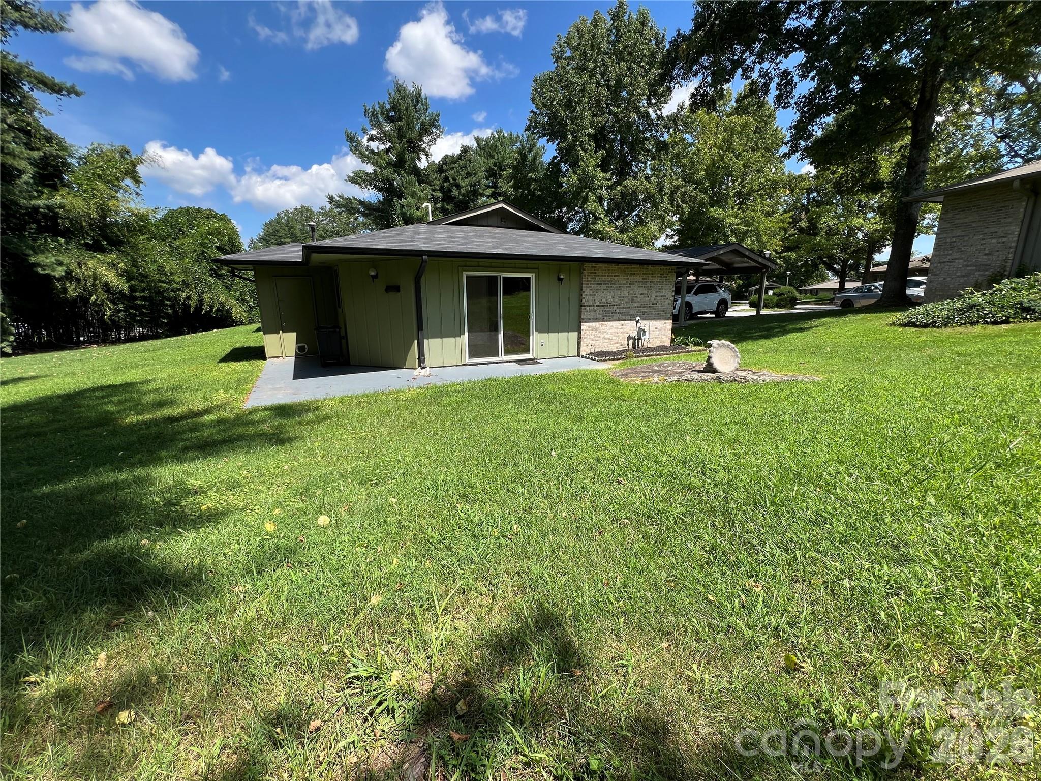 714 Farmington Circle