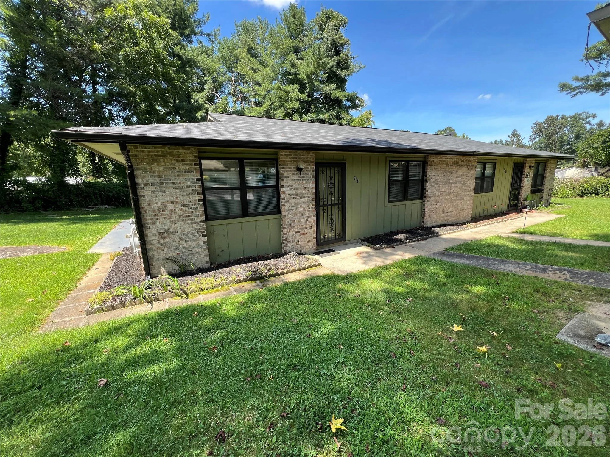 714 Farmington Circle, Hendersonville, NC, 28739