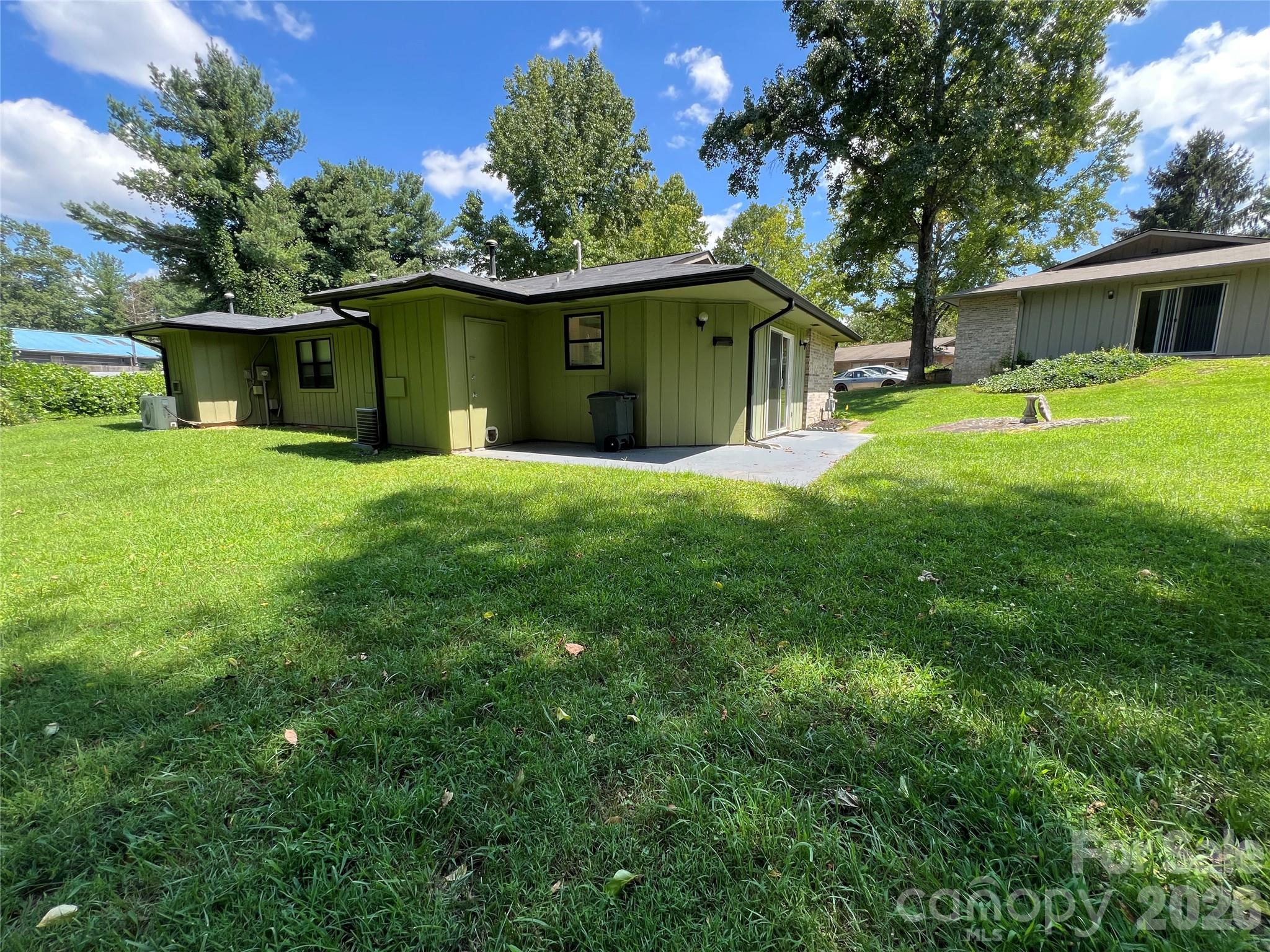 714 Farmington Circle