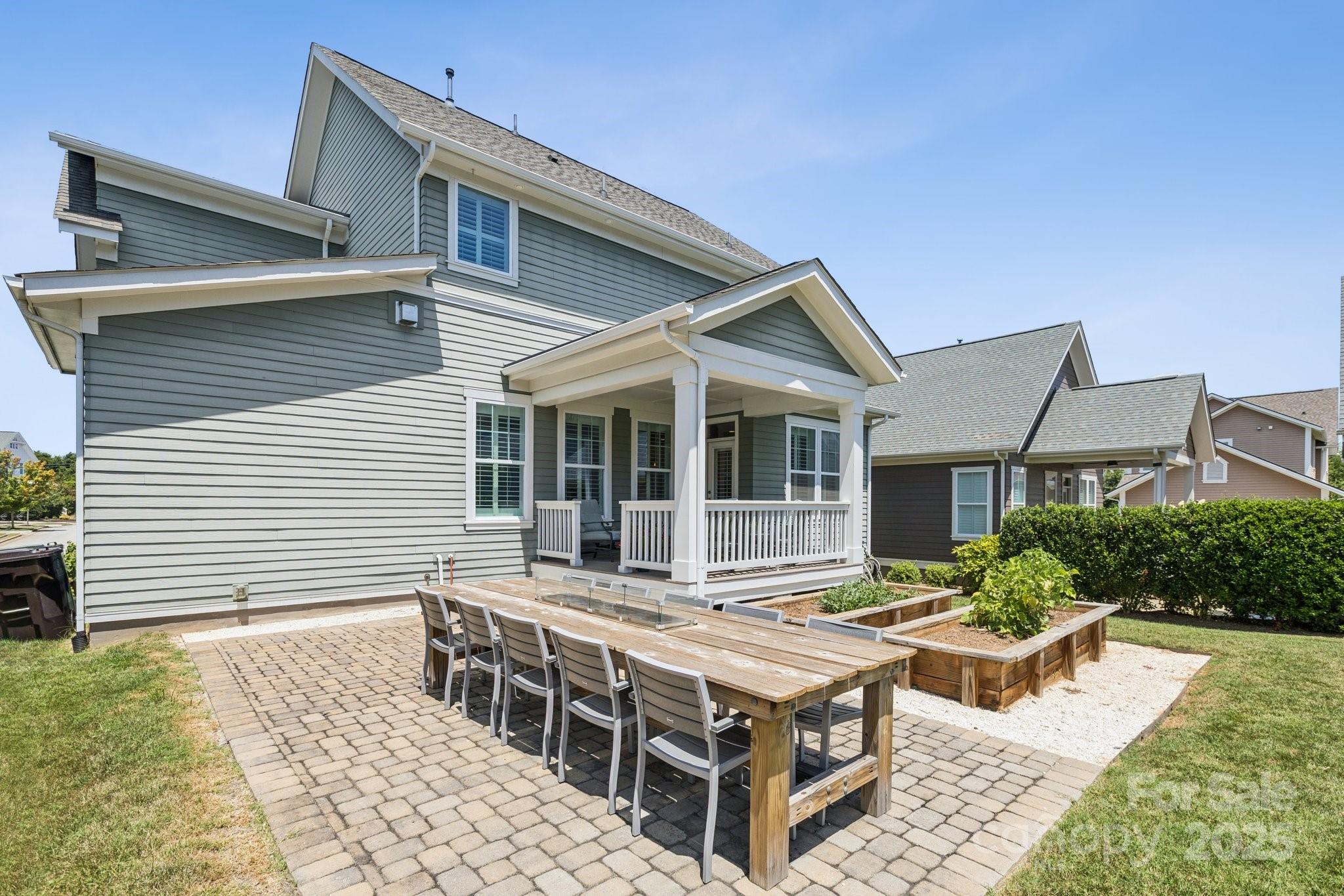 Riverwalk - Residential