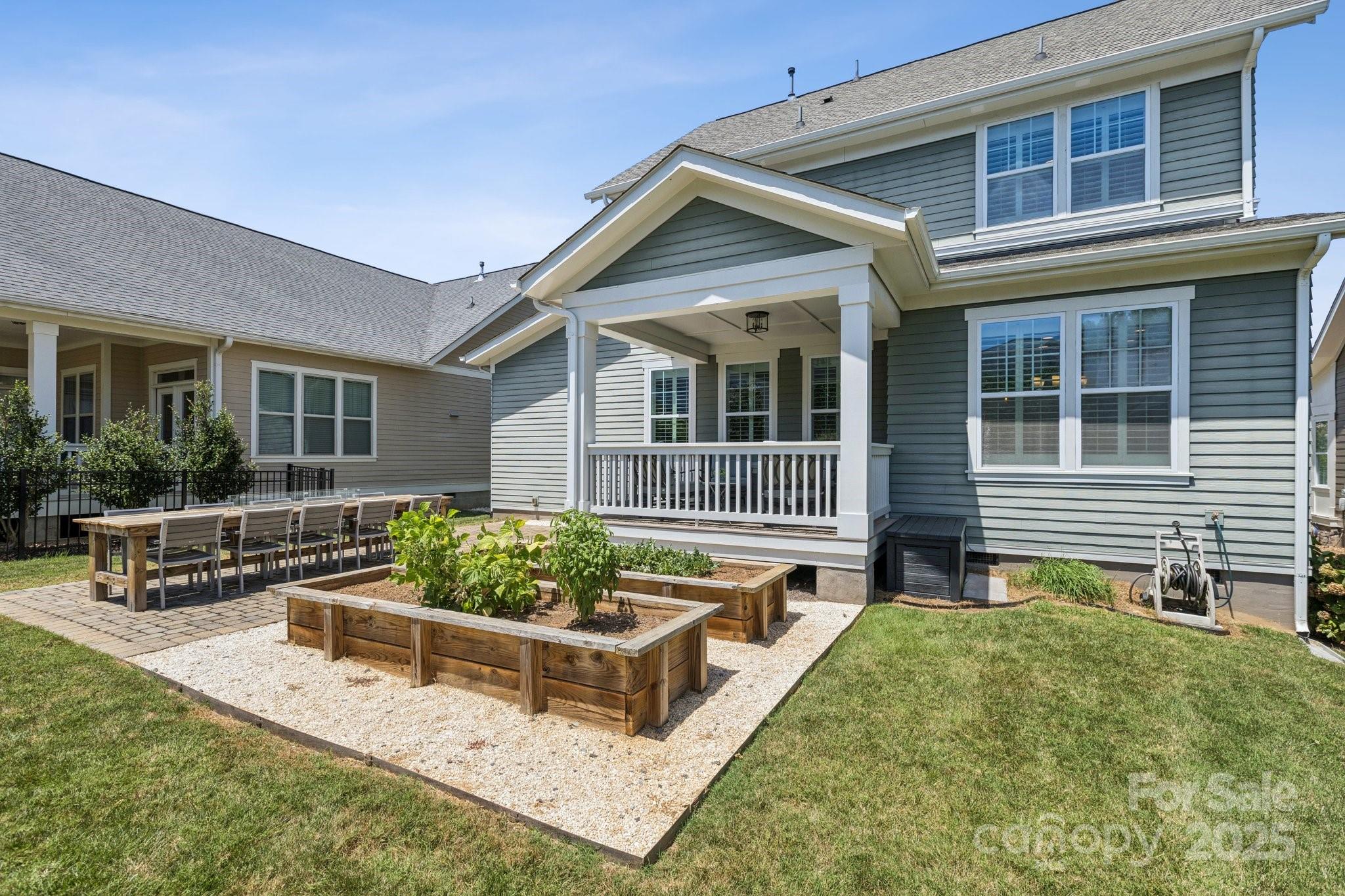 Riverwalk - Residential