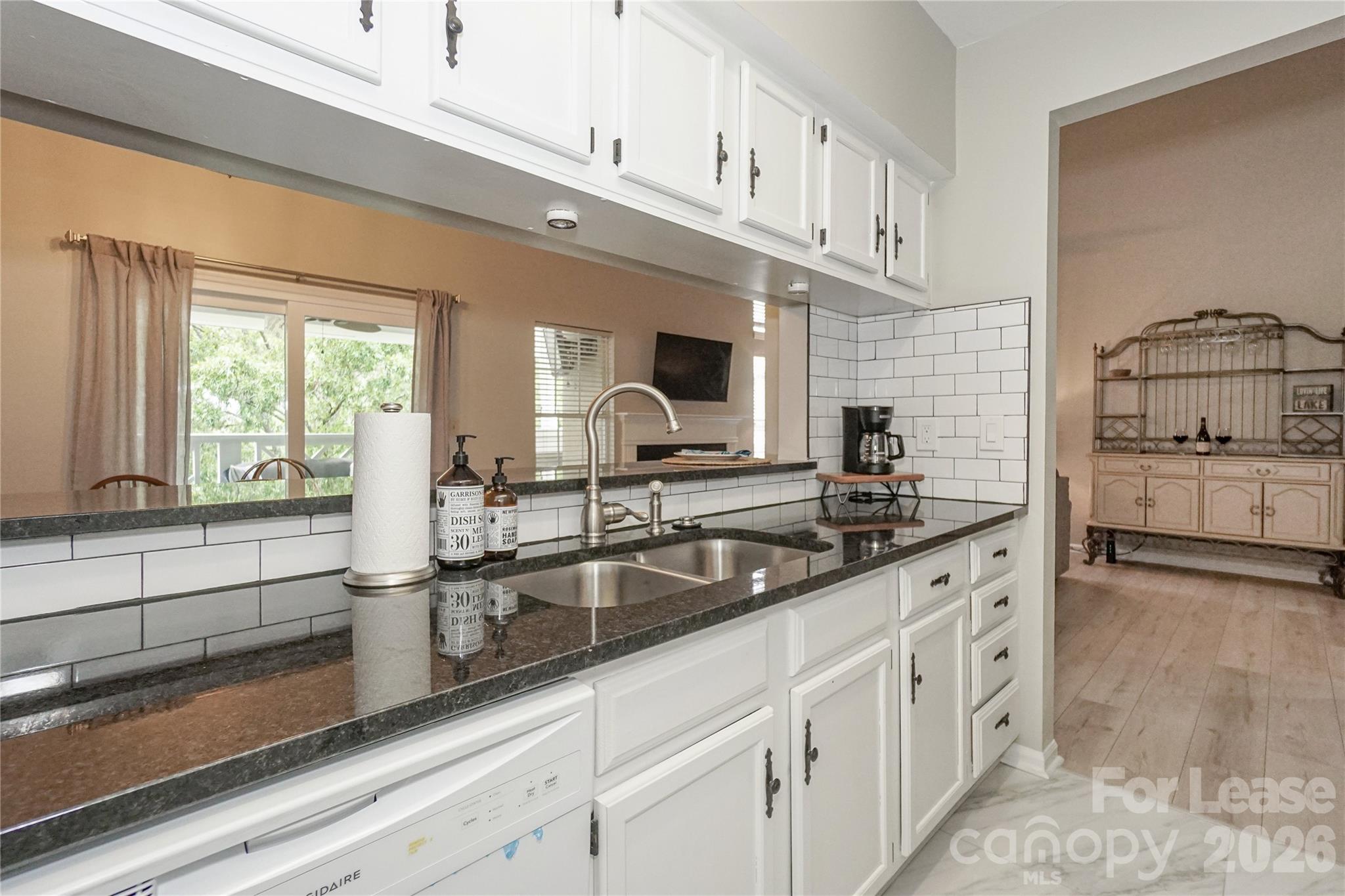 Windward - Residential Lease