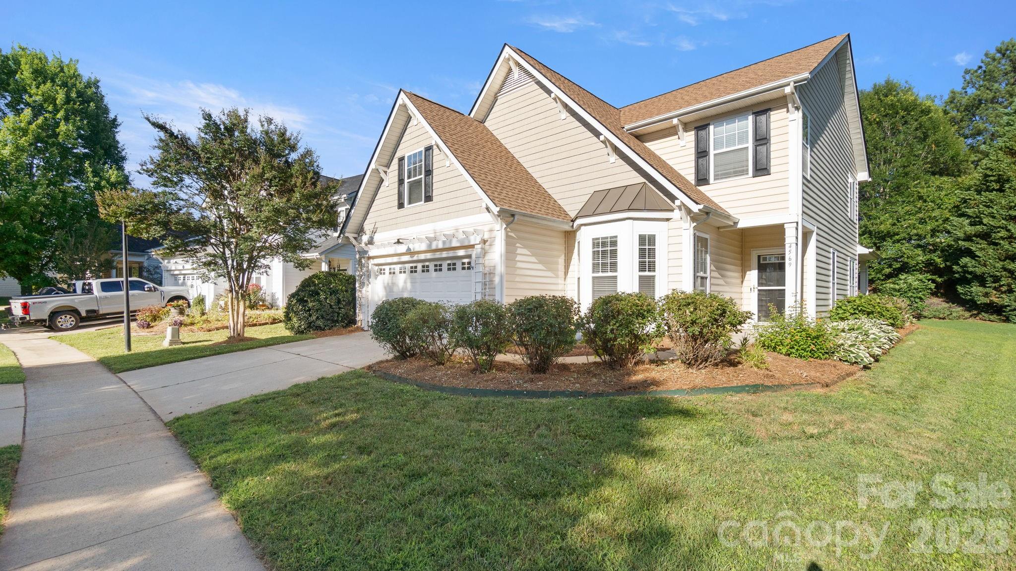 4569 Scarlet Oak Drive