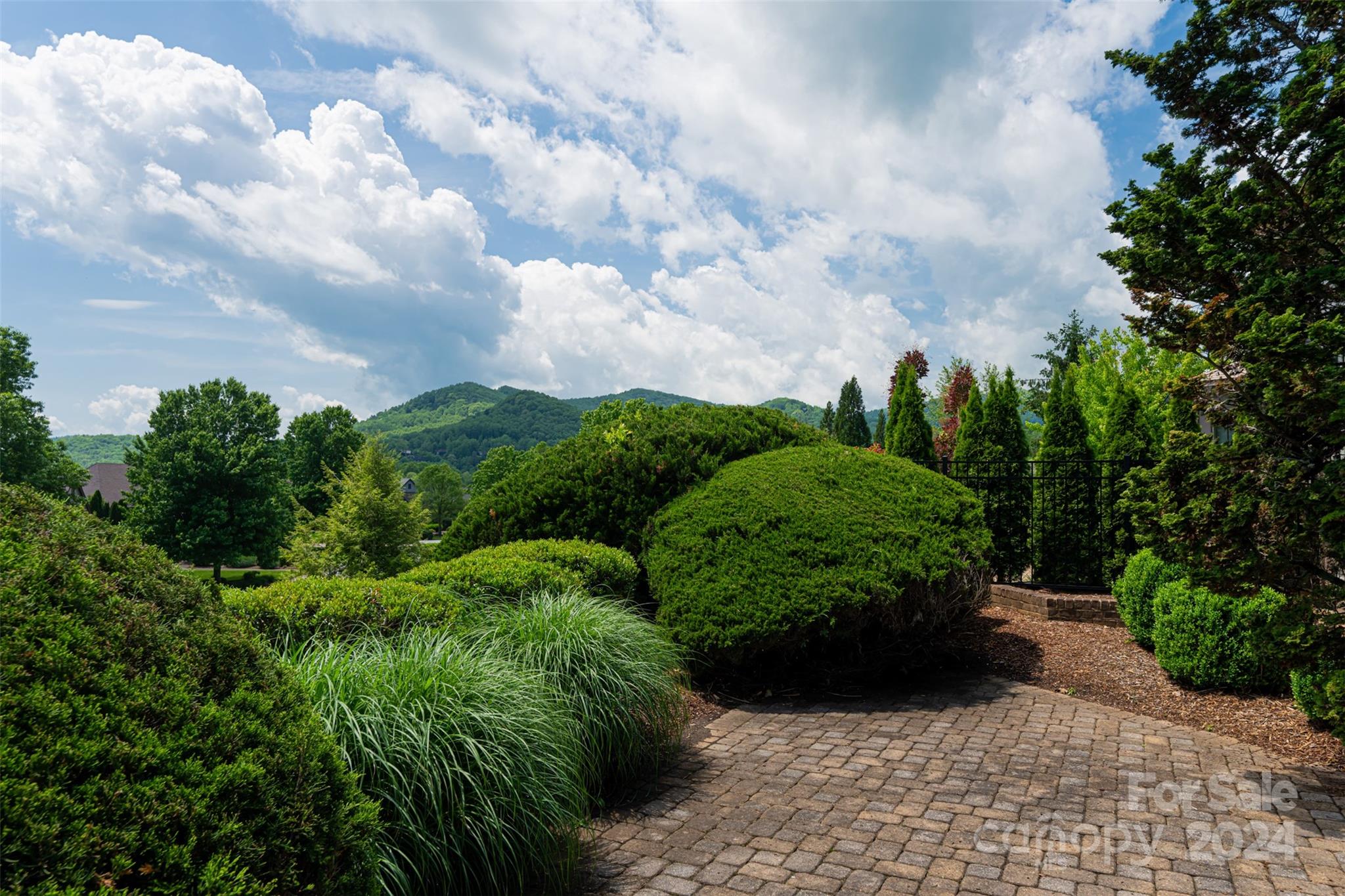 The Cliffs at Walnut Cove - Residential