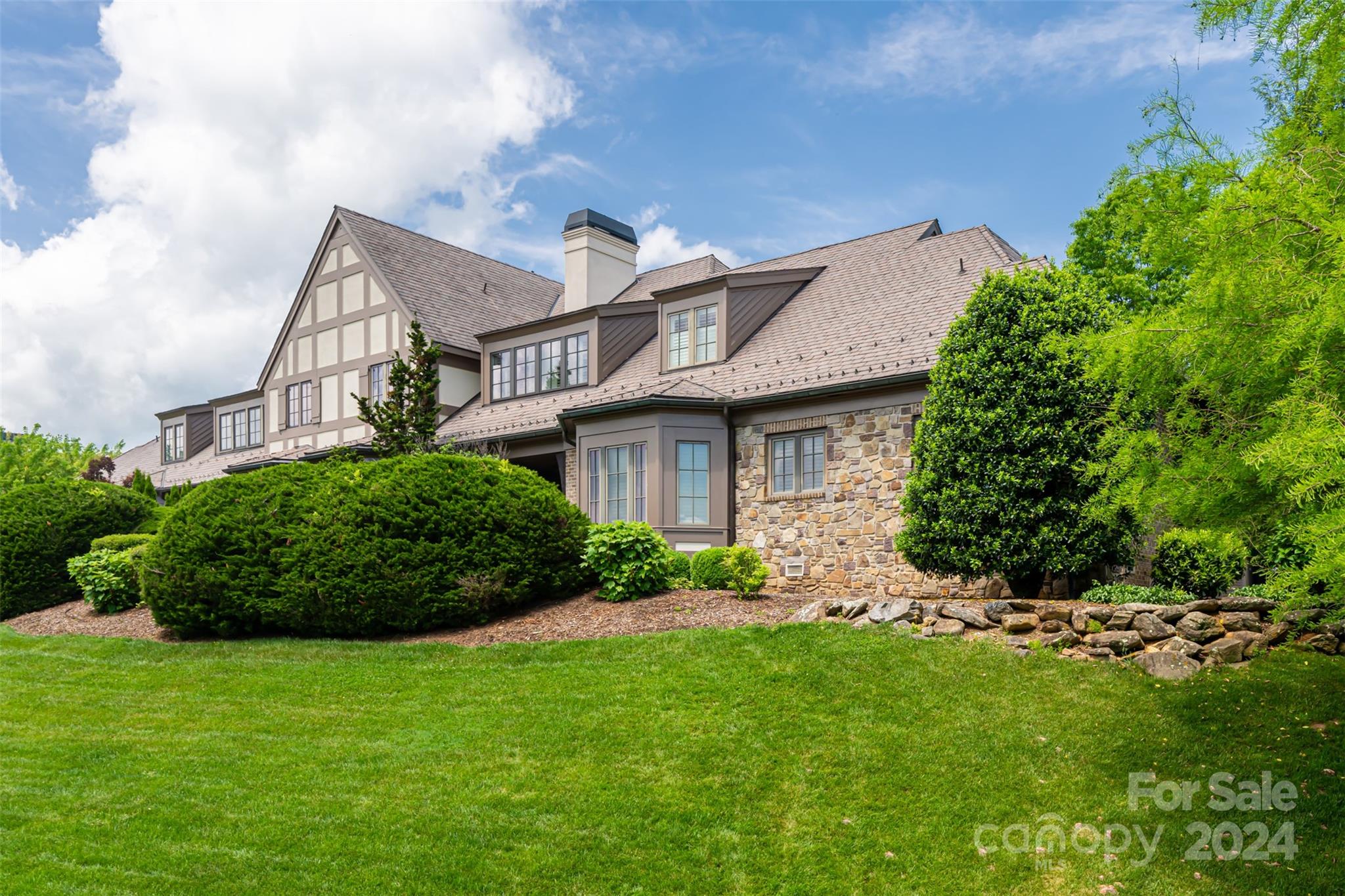 The Cliffs at Walnut Cove - Residential