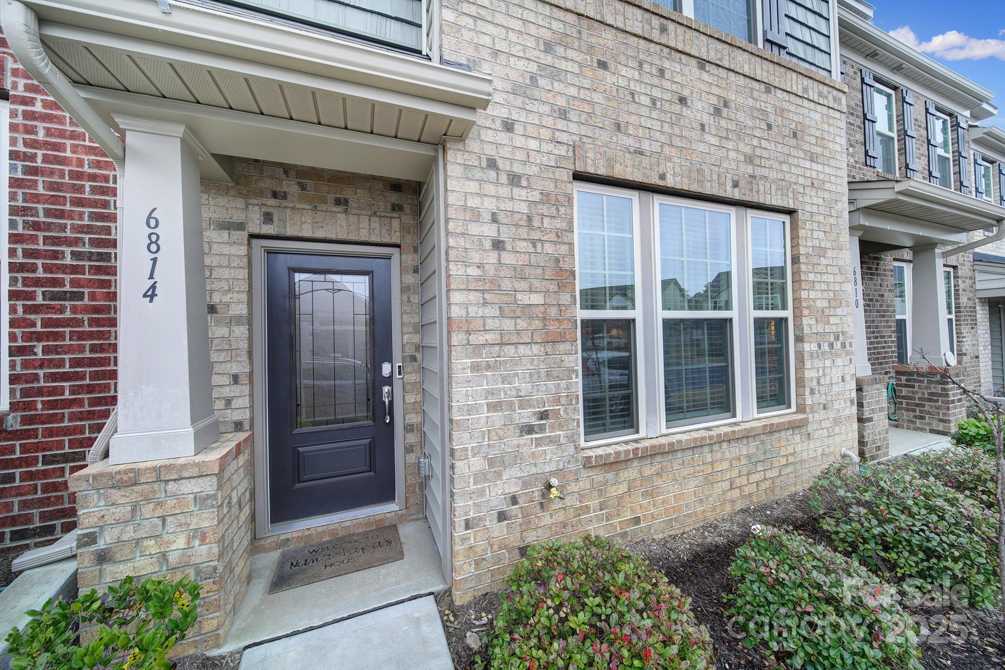 6814 Piper Thorn Way