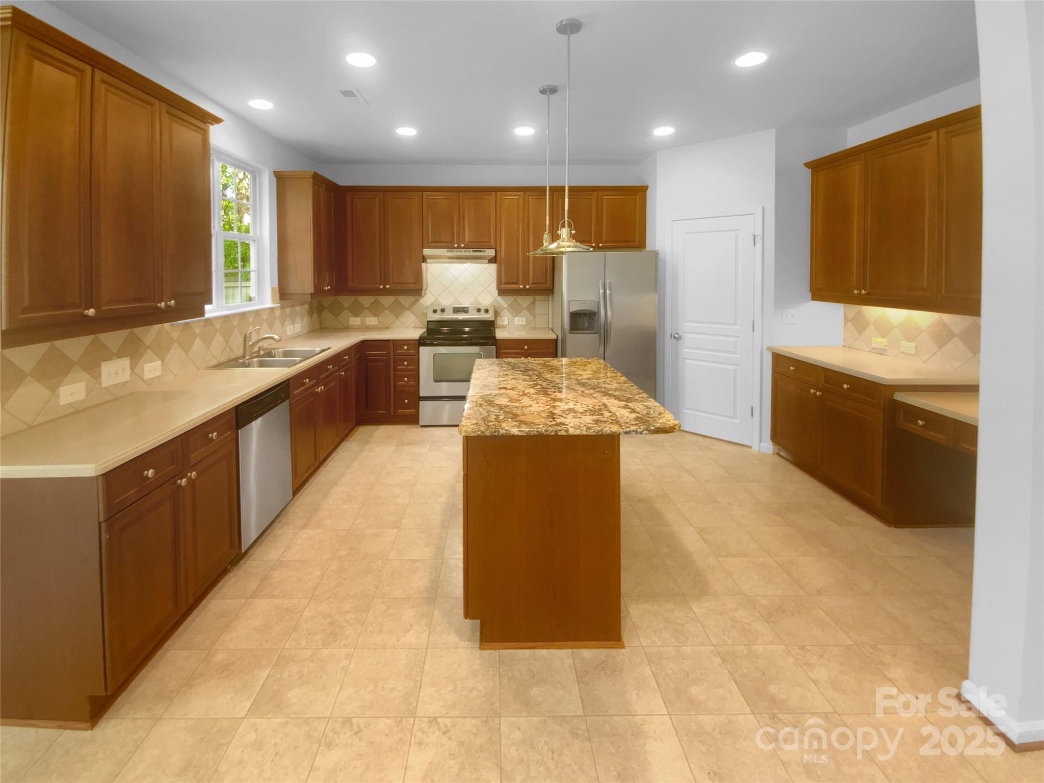 Old Stone Crossing - Residential