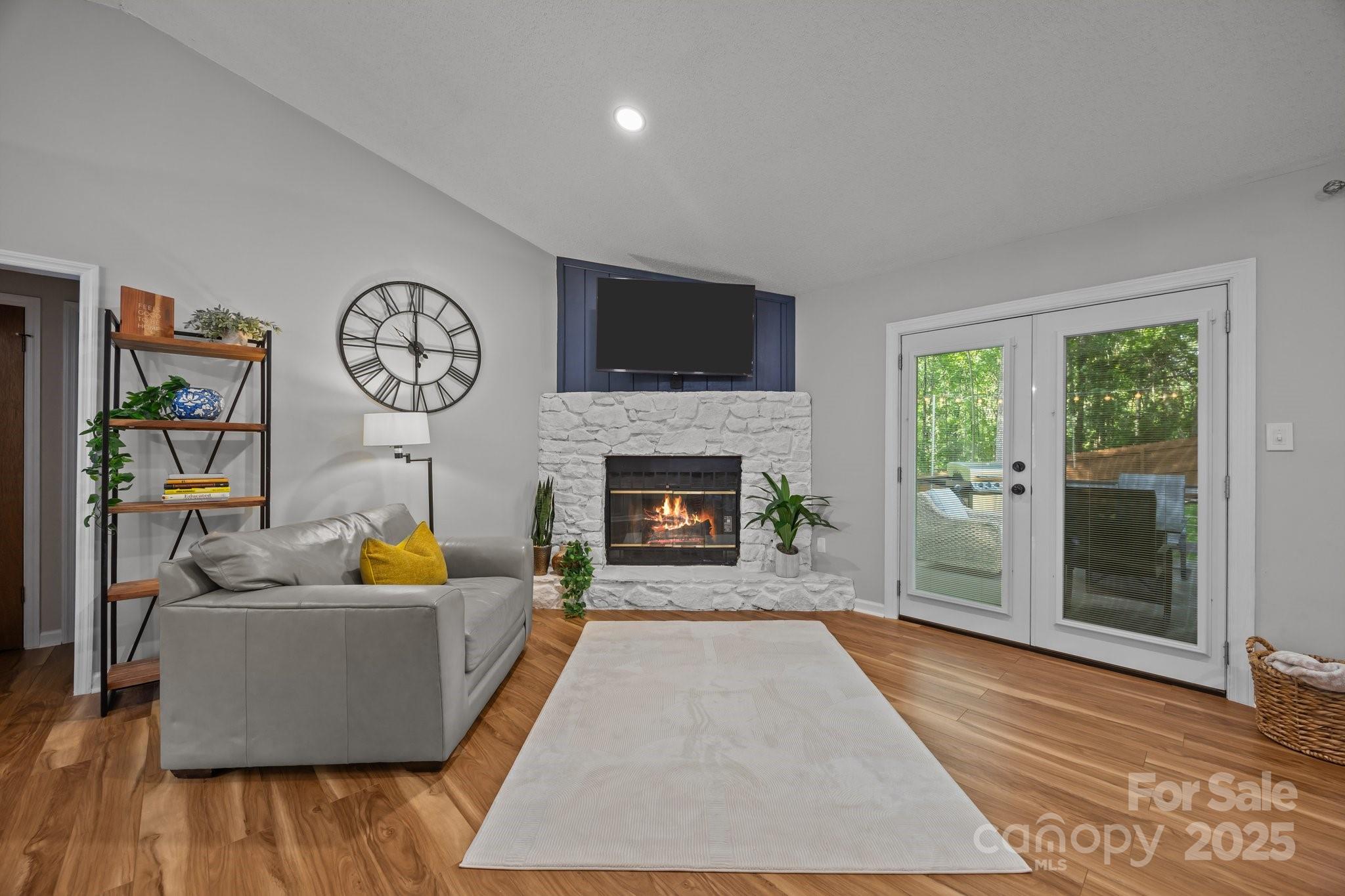 56 Wake Robin Way