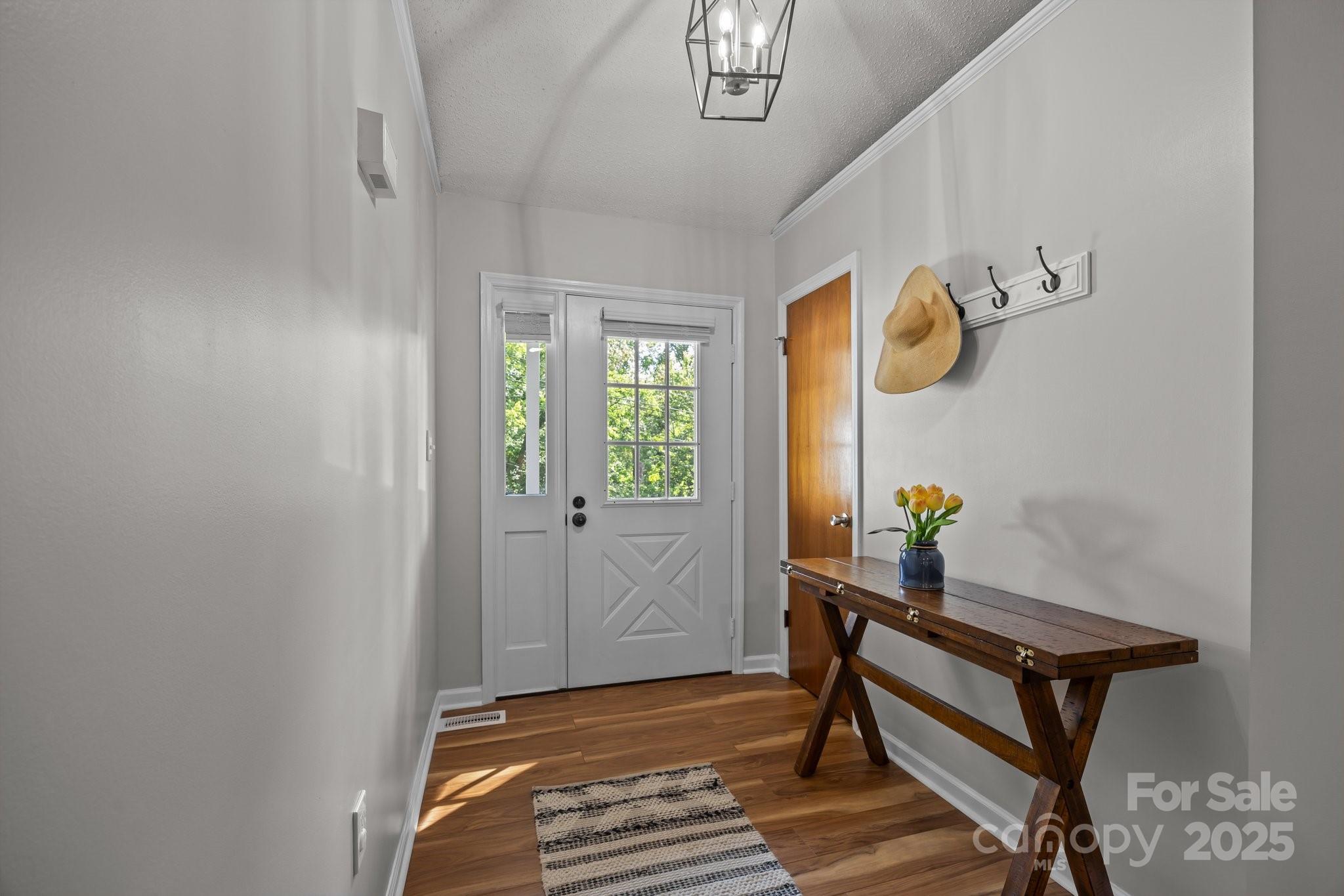 56 Wake Robin Way