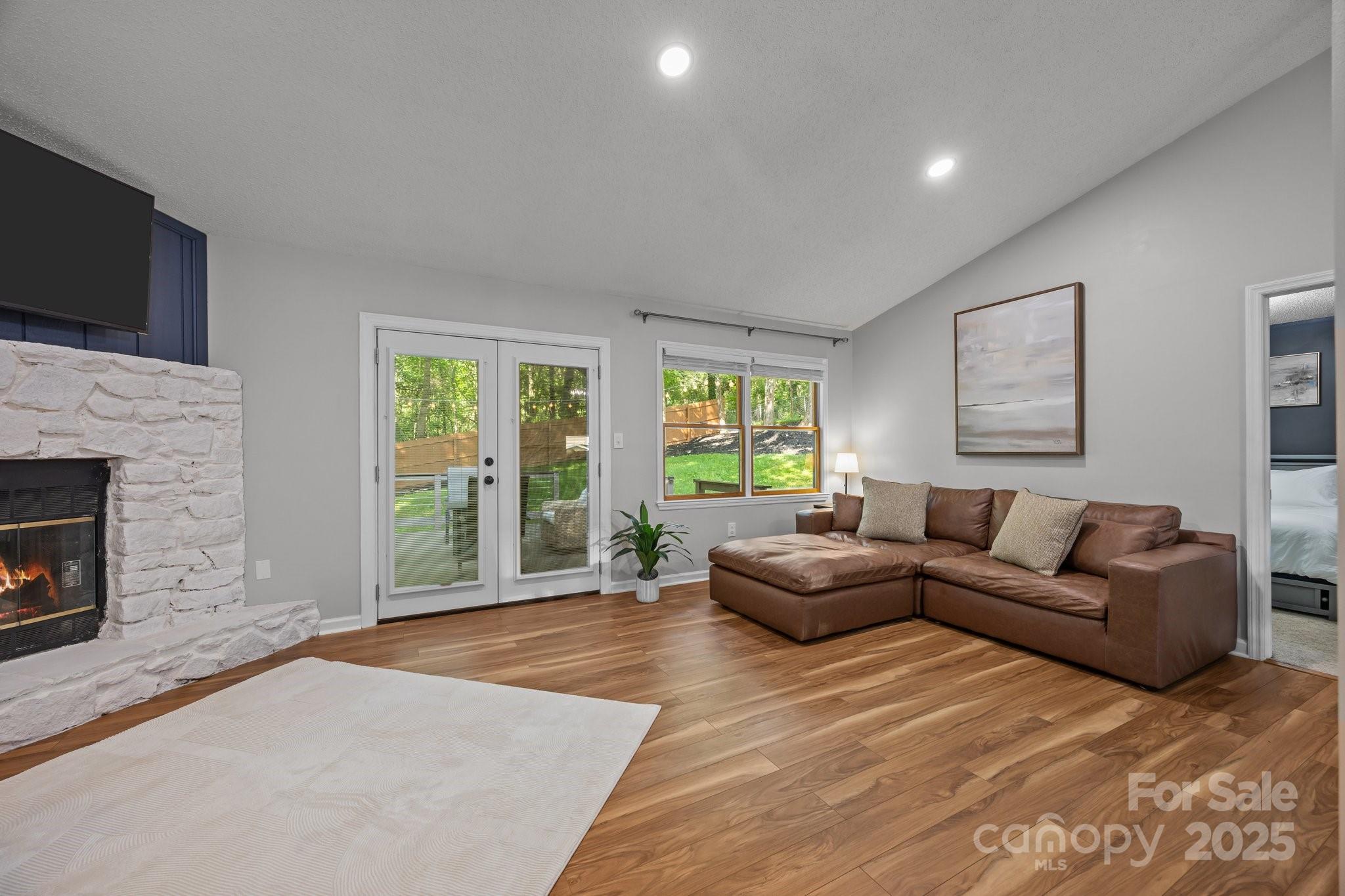 56 Wake Robin Way