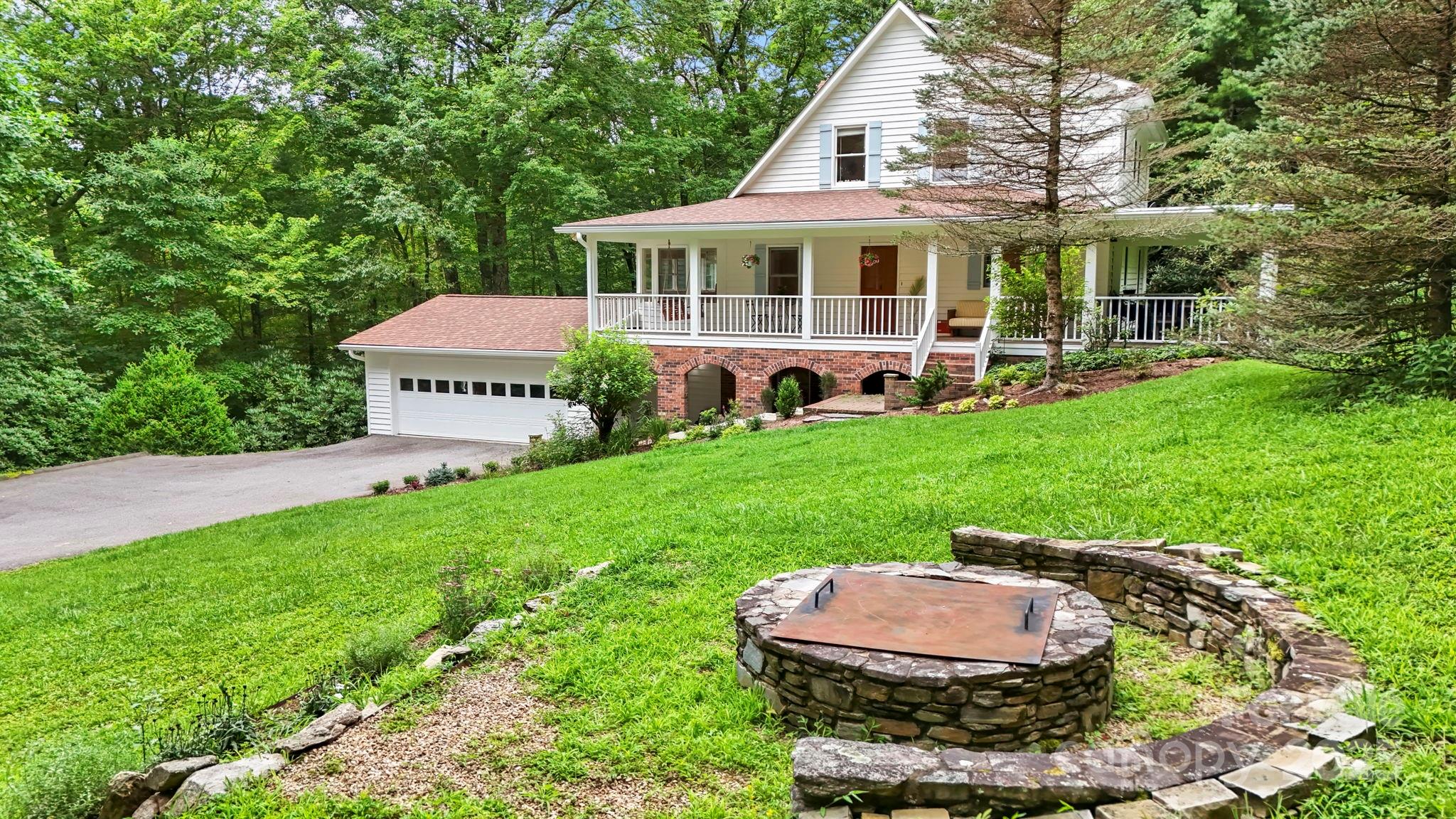 127 Boulder Lane