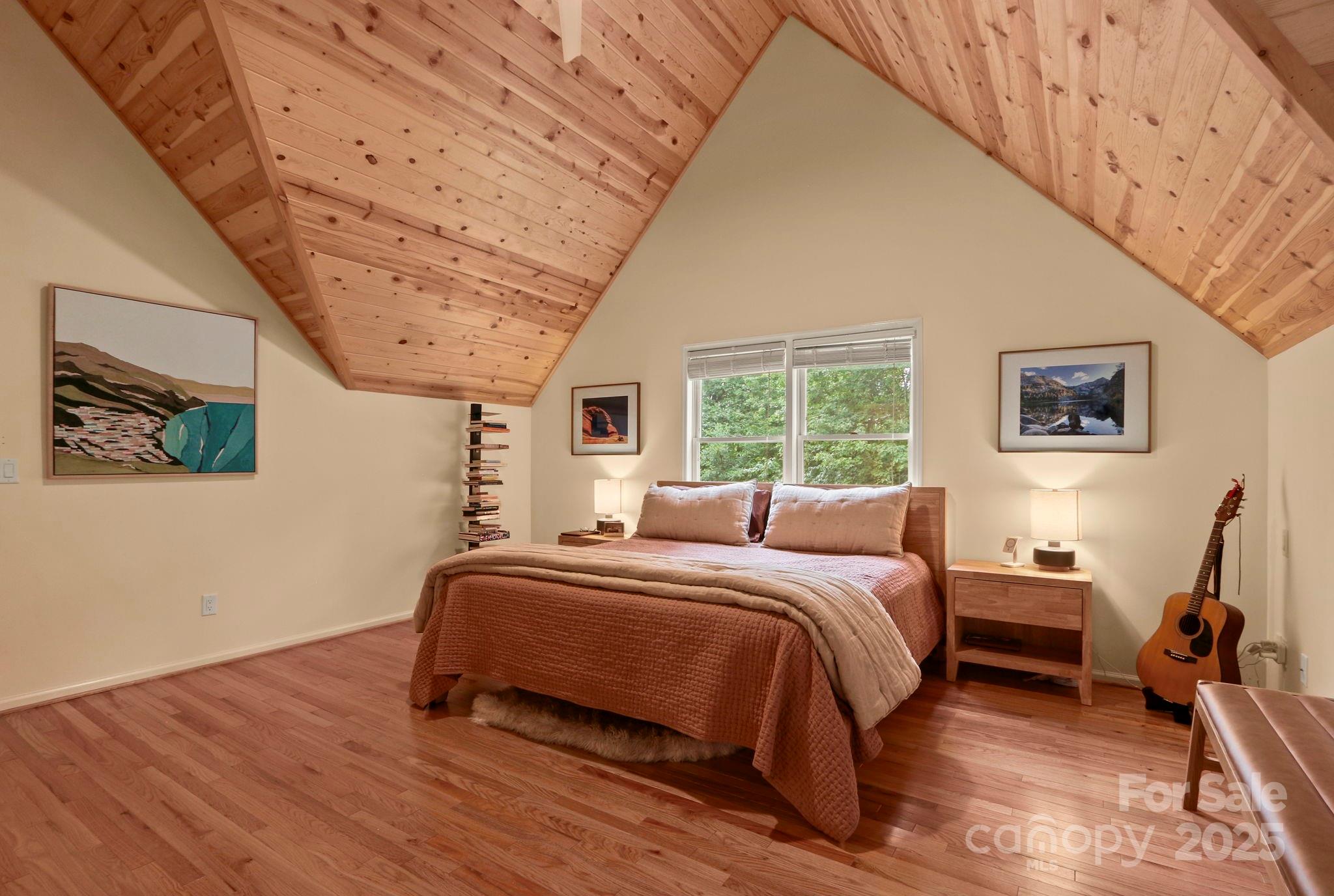 Blowing Rock, North Carolina 28605, United States, 3 Bedrooms Bedrooms, ,4 BathroomsBathrooms,Residential,Active,194395