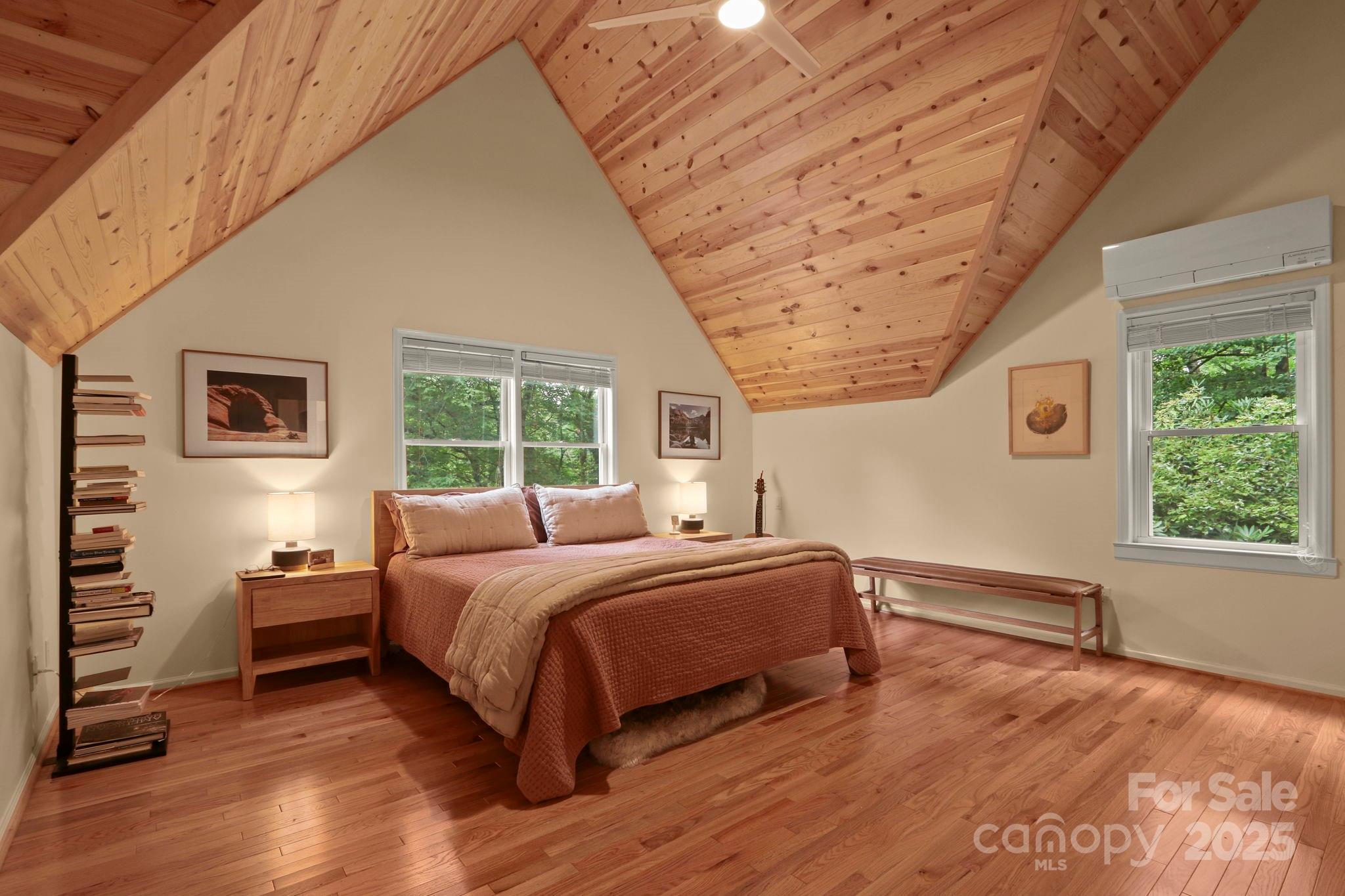 Blowing Rock, North Carolina 28605, United States, 3 Bedrooms Bedrooms, ,4 BathroomsBathrooms,Residential,Active,194395