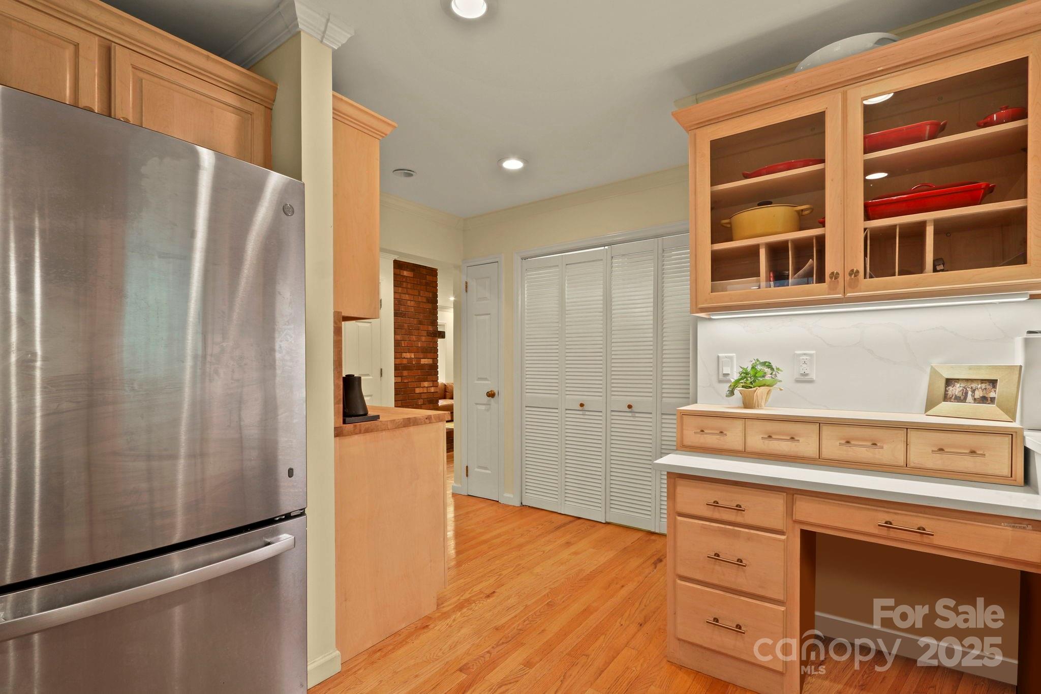 Blowing Rock, North Carolina 28605, United States, 3 Bedrooms Bedrooms, ,4 BathroomsBathrooms,Residential,Active,194395