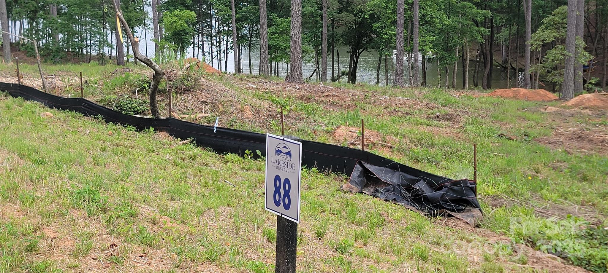 Lakeside Reserve - Land