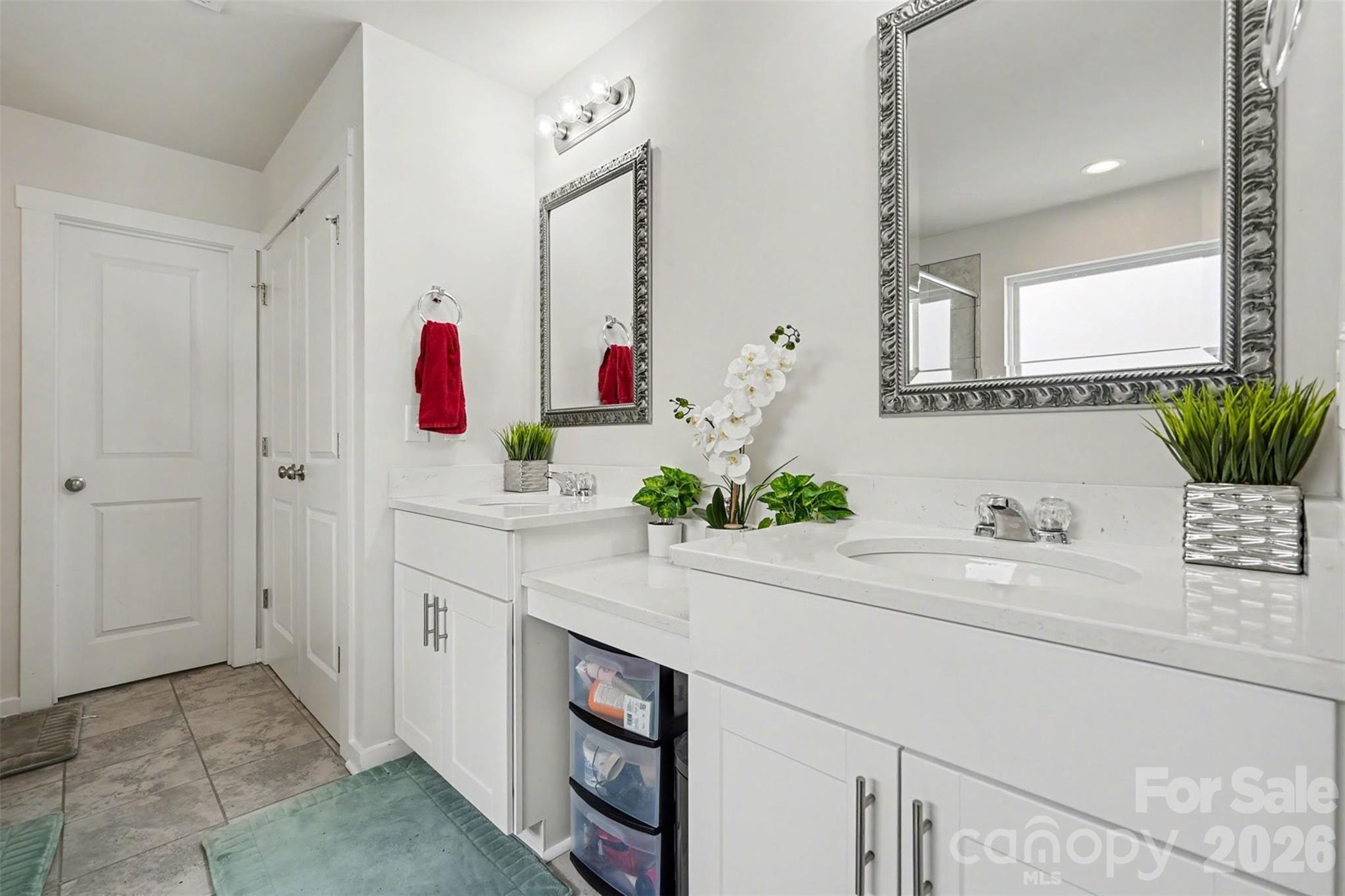 Oakbrooke - Residential