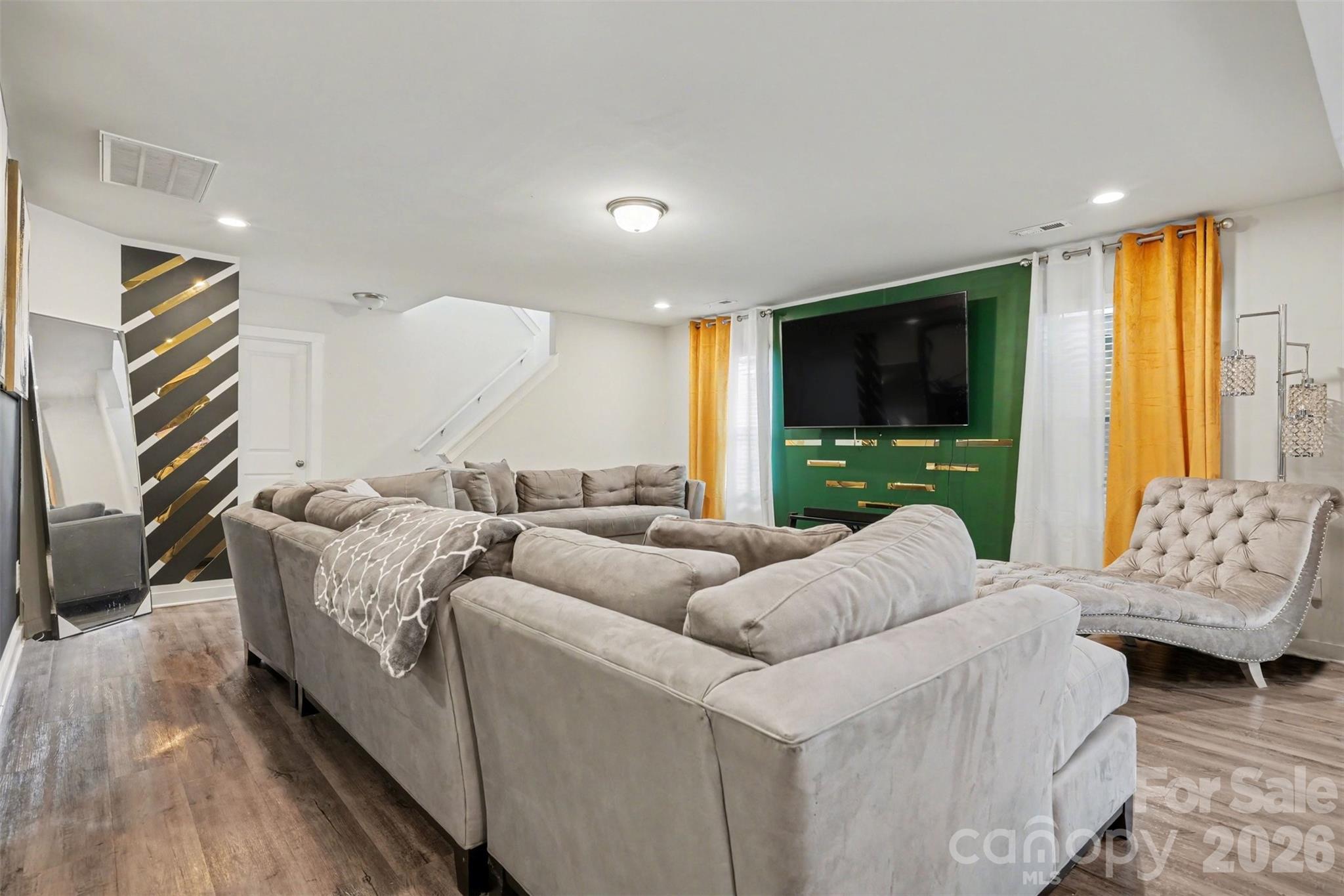 Oakbrooke - Residential