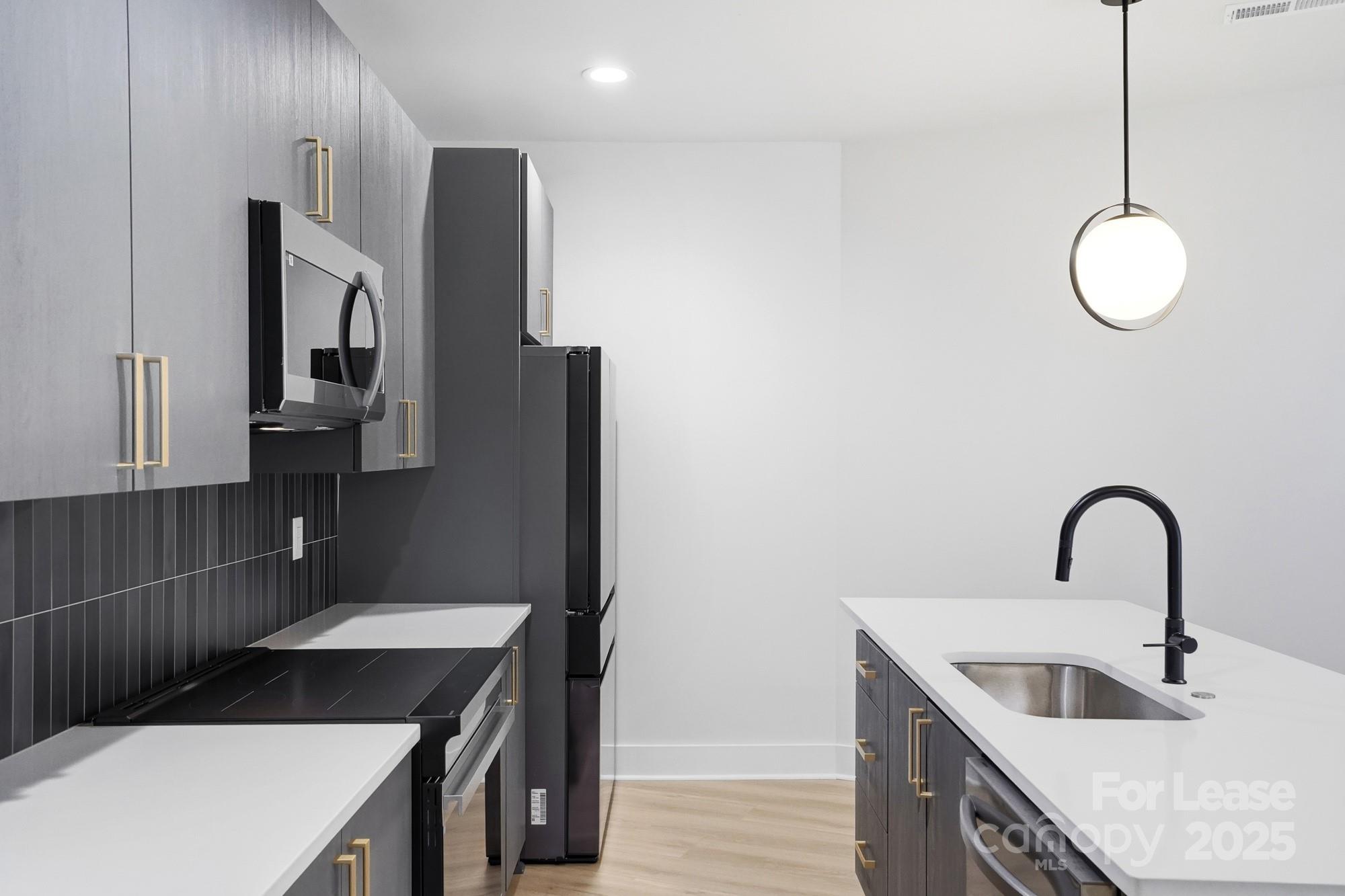 Commonwealth Park - Residential Lease