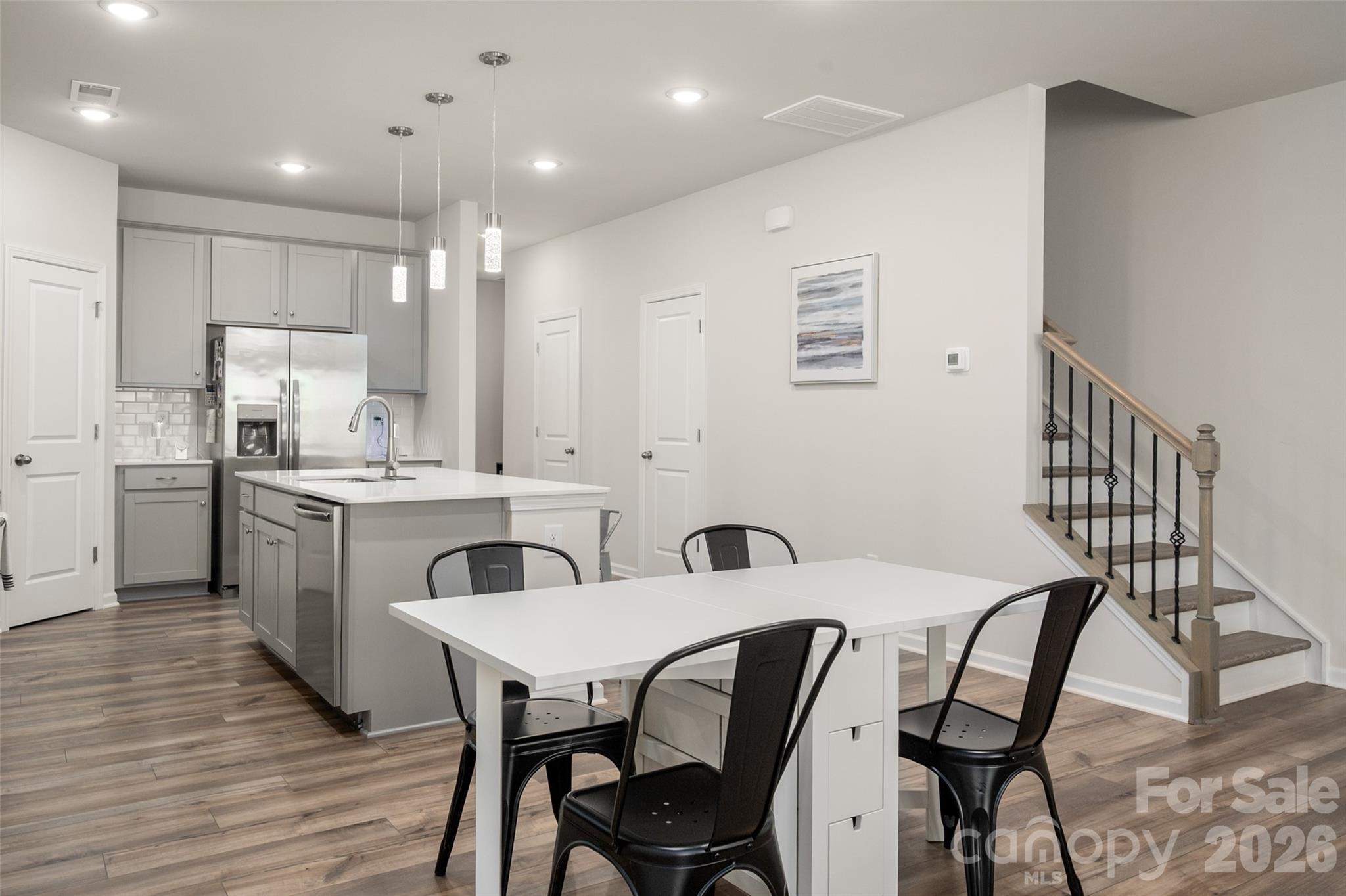 Elizabeth - Residential