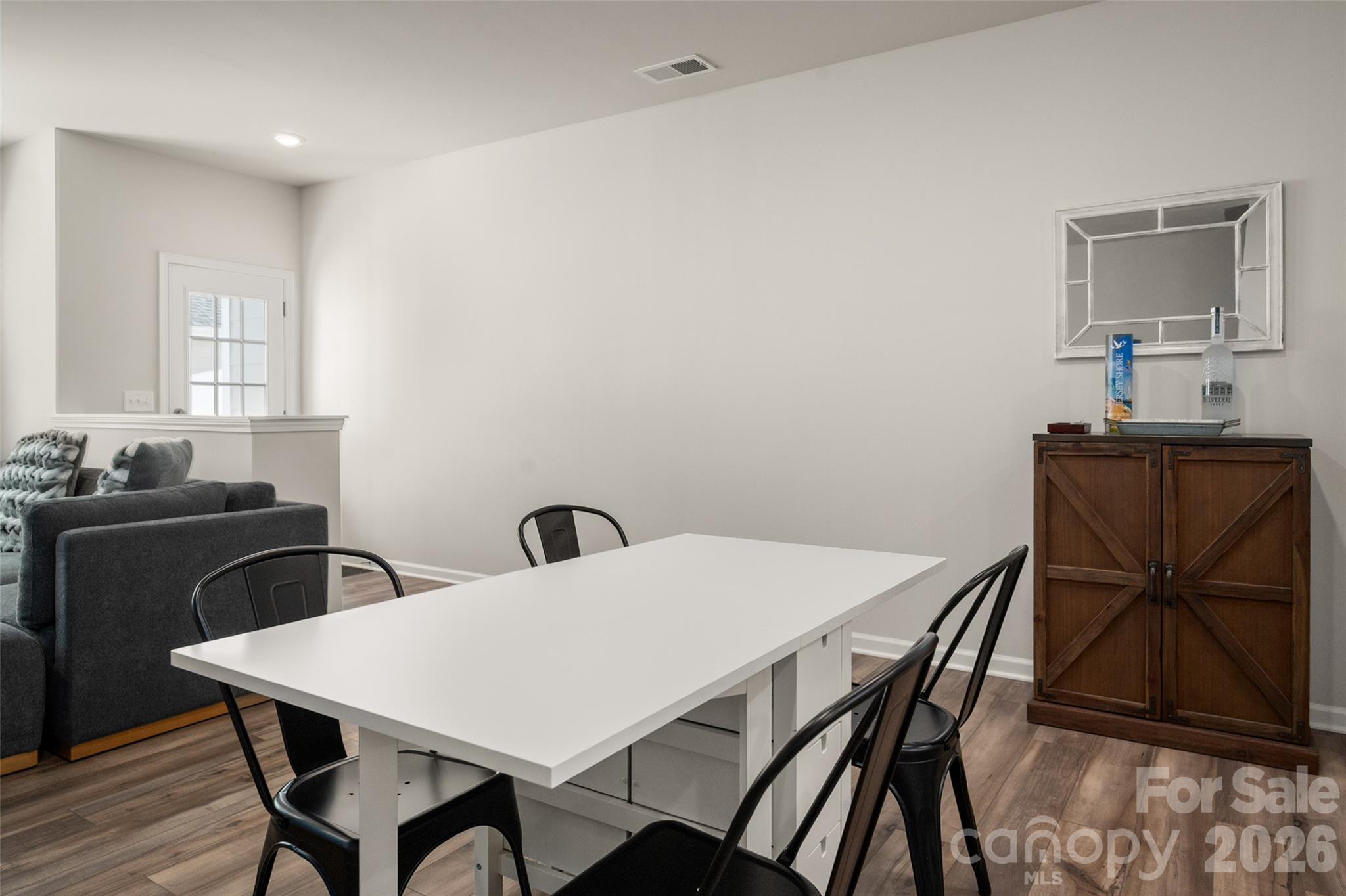 Elizabeth - Residential