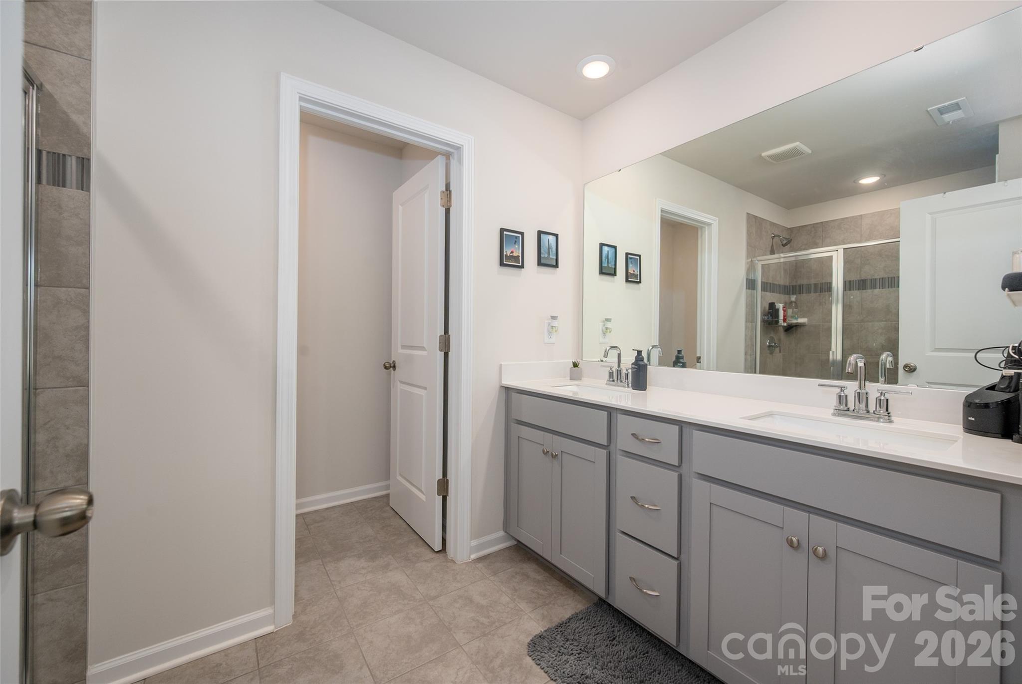 Elizabeth - Residential