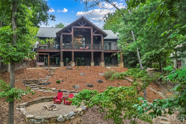 5069 LIGHTHOUSE CT, MORGANTON, NC 28655 - Image 944208f0ff5ff21981bc0cc2cdc59e40/1452045681