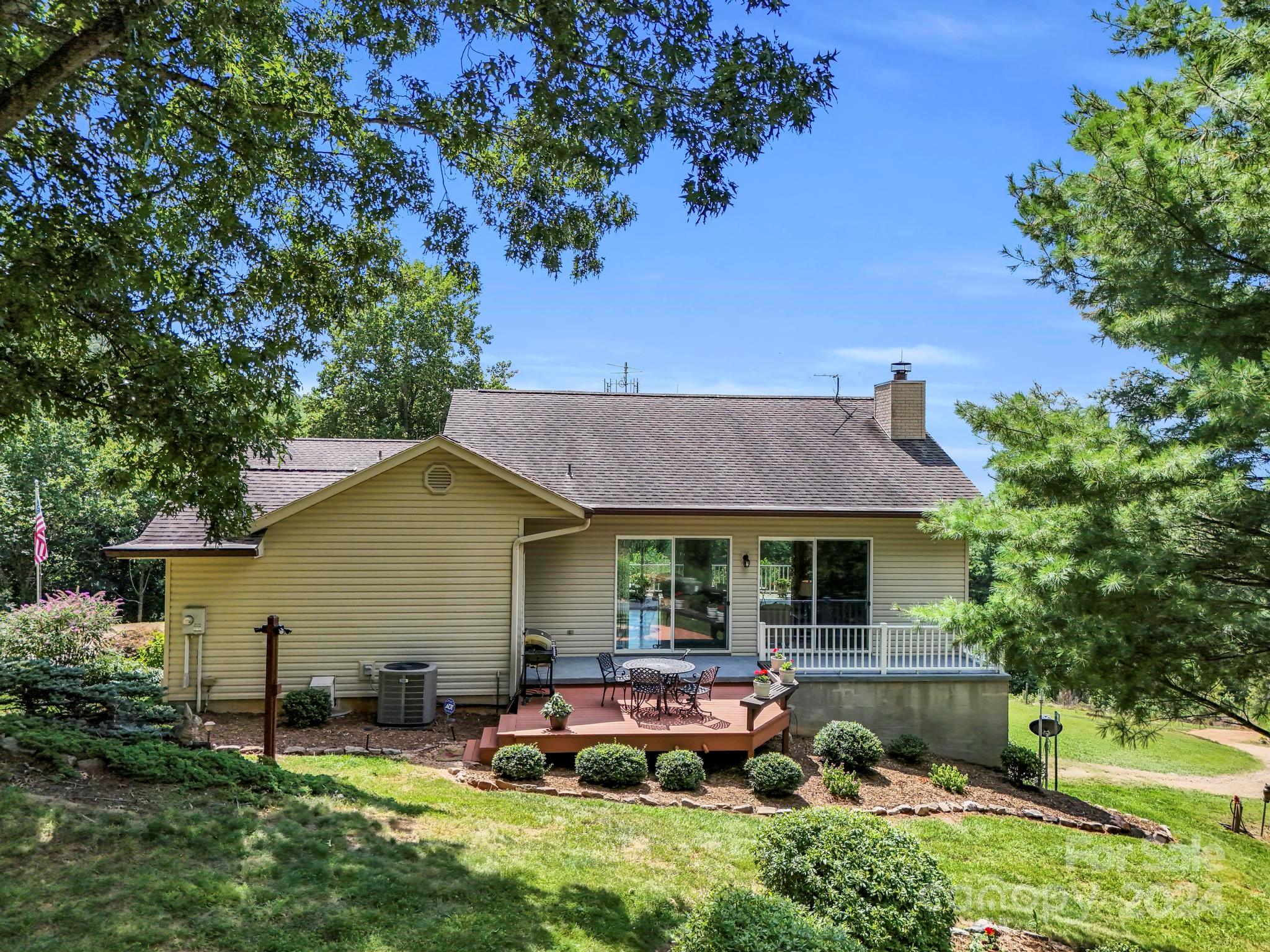 72 Bentwood Drive
