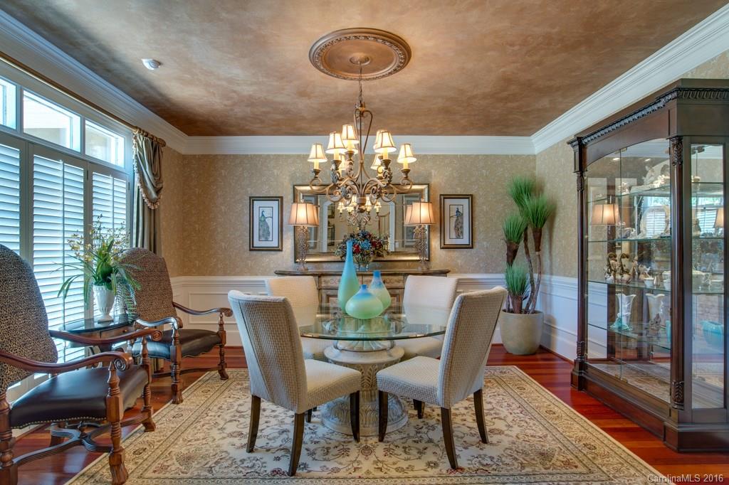 The Peninsula - Residential