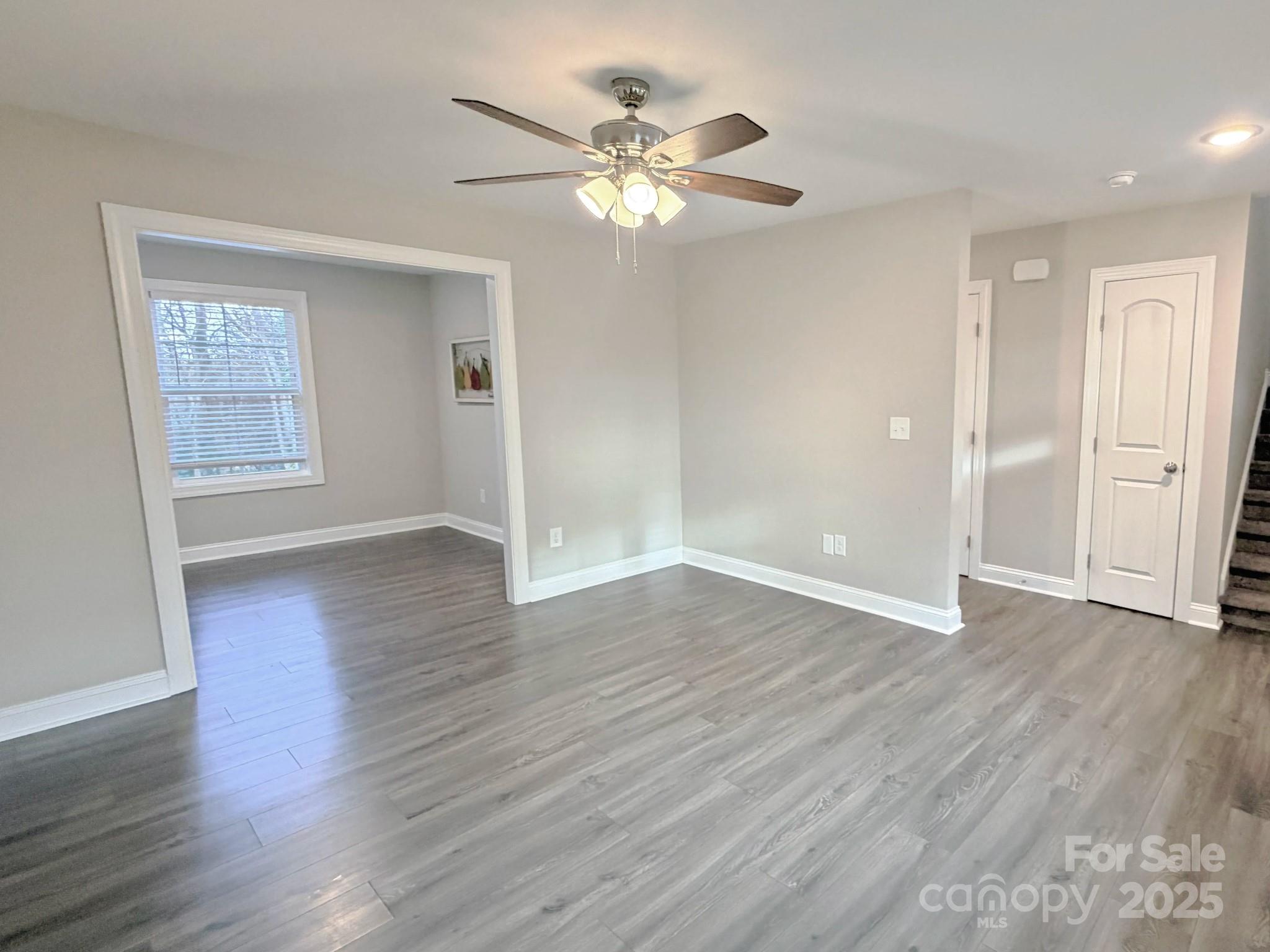 921 Pineridge Street SE