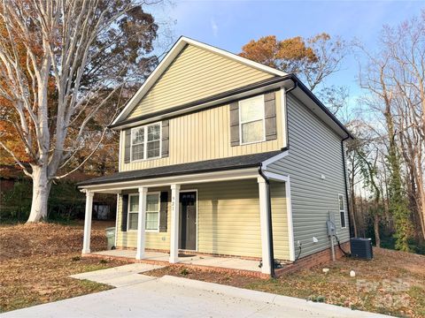 Photo of 921 Pineridge Street SE, Concord, NC 28025 (MLS # 4331107)