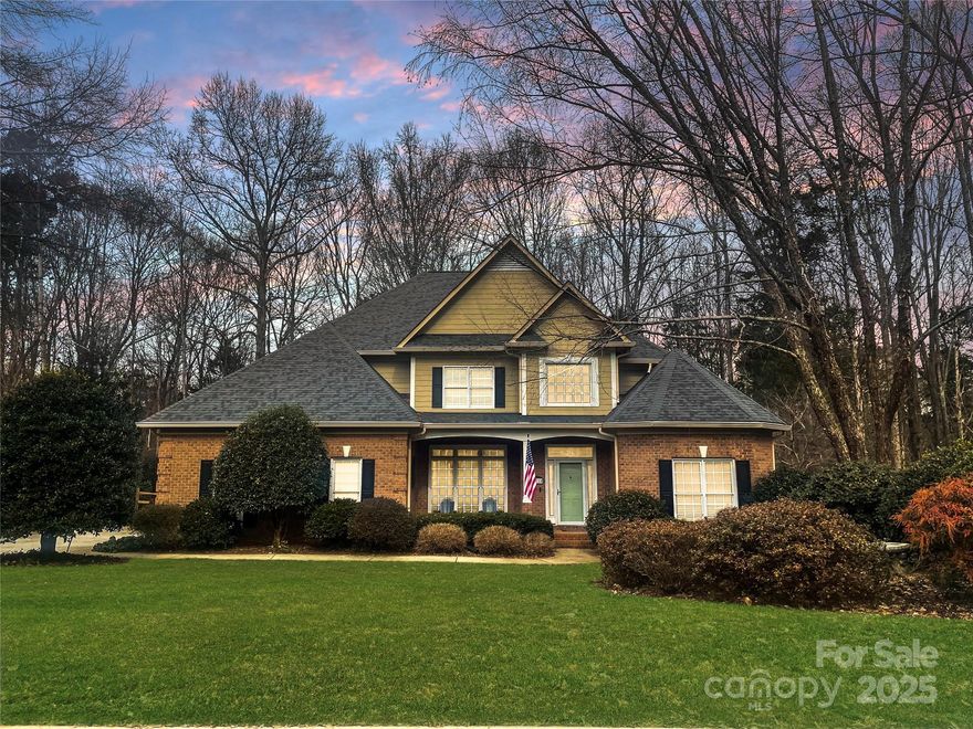Experience the perfect blend of privacy and convenience in this meticulously maintained gem in the Abbington Woods community of Huntersville. This 4-bed, 3.5-bath home on a full-acre lot adjoins a nature preserve. Enjoy community amenities, including a pool, playground, and tennis, while just minutes away from local conveniences. A full brick exterior w/hardy plank accents greet you with a welcoming front porch that leads to the main floor, offering an open floor plan w/ a two-story foyer, office, dining room, laundry room, powder rm., bar niche, living room w/ gas fireplace, primary suite w/ updated bath, and a well-appointed kitchen that shines with quartz countertops, a large center island, and stainless appliances. Upstairs, find three bedrooms, two baths, a bonus room, and ample attic storage. Unwind on the rear deck w/natural gas line for grilling, or settle into the oasis of the three-season room to enjoy mature landscaping and a picturesque pathway through the backyard garden.