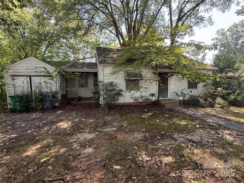 2412 Beacon Street Charlotte NC 28205