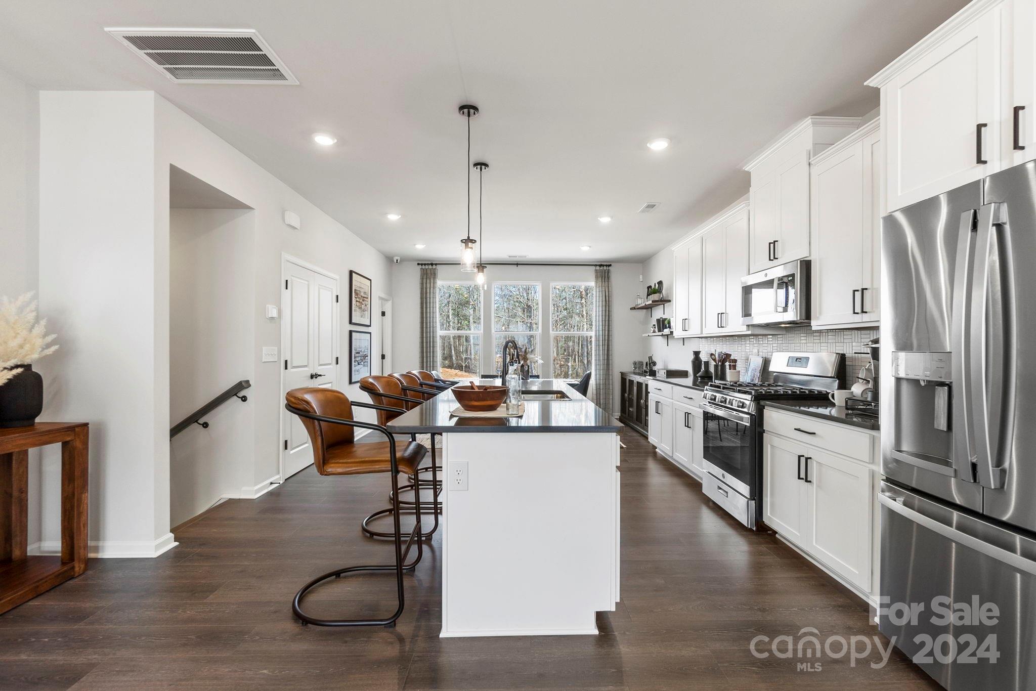 Mineral Springs - Residential