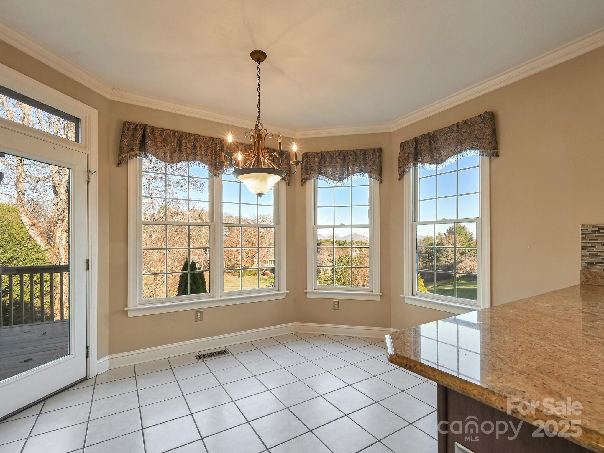 High Vista Falls - Residential