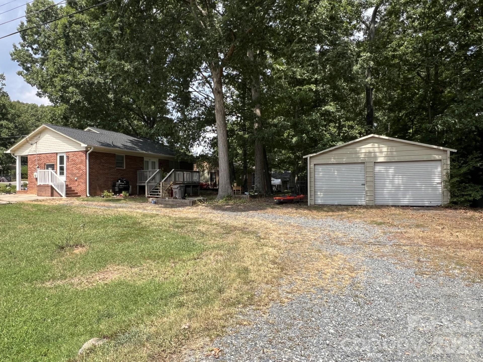 611 Woodland Drive