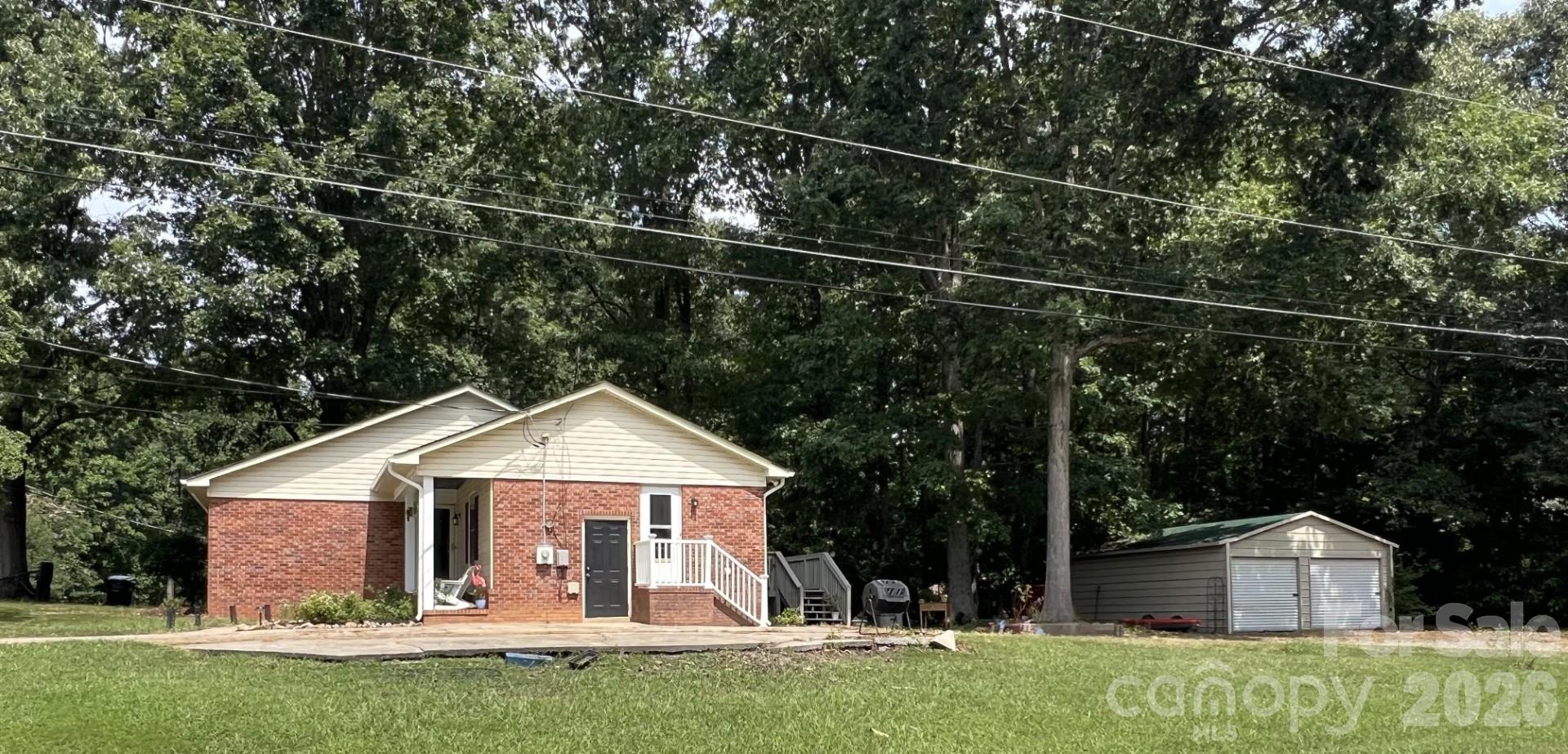 611 Woodland Drive