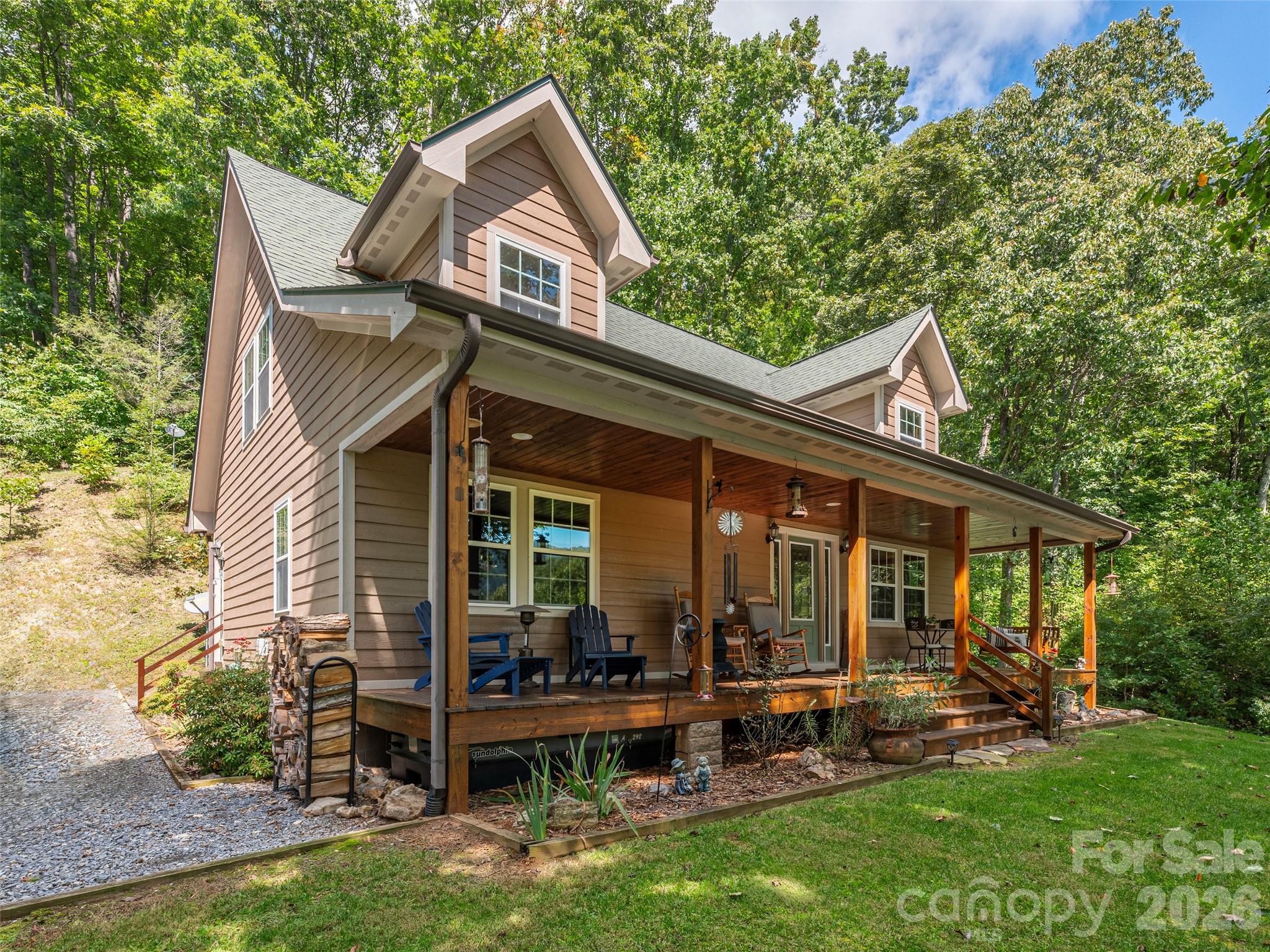 27 Little Roundtop Road