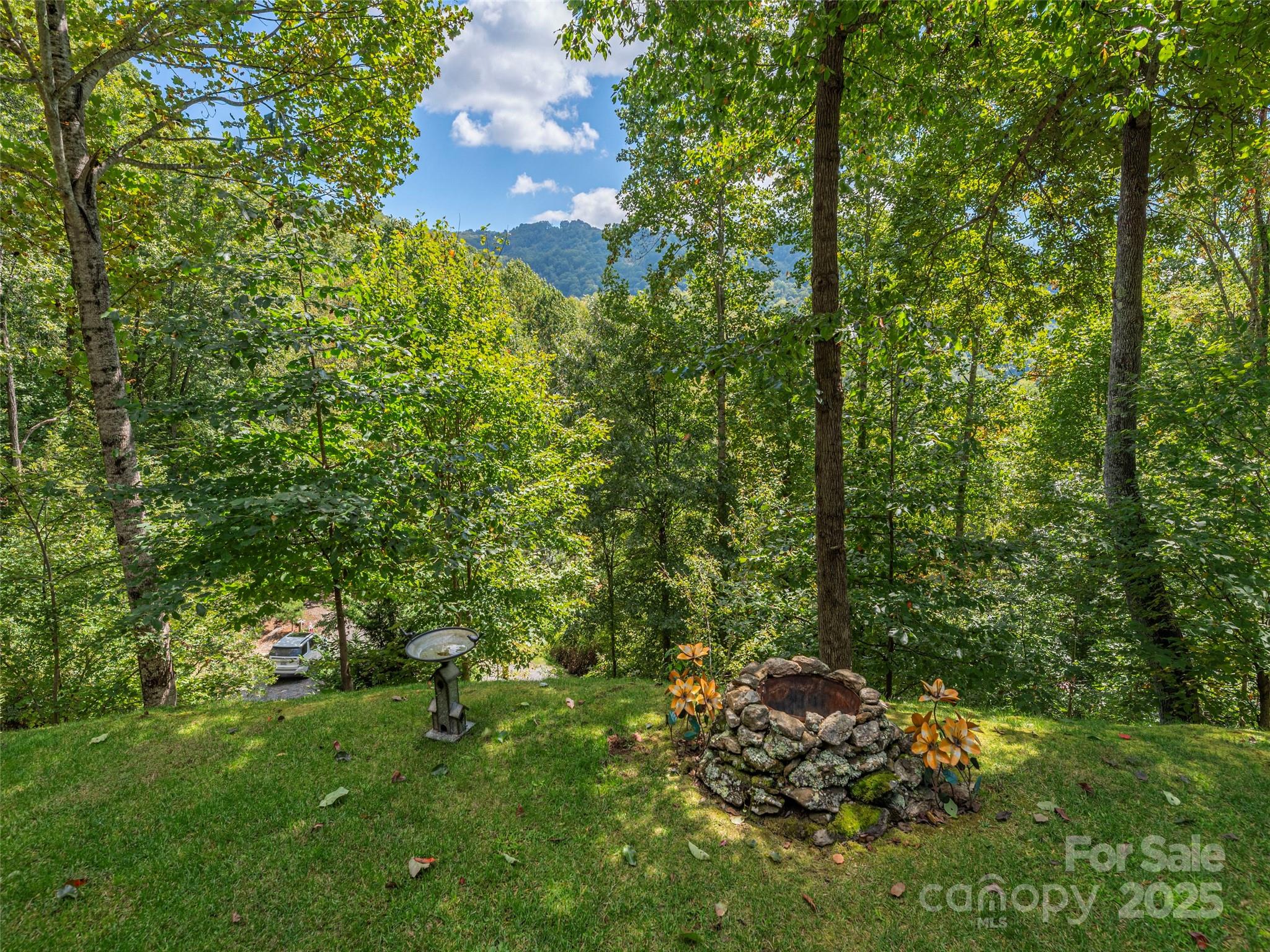 27 Little Roundtop Road