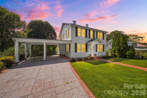 Photo of 433 N Cedar Street, Lincolnton, NC 28092 (MLS # 4417583)