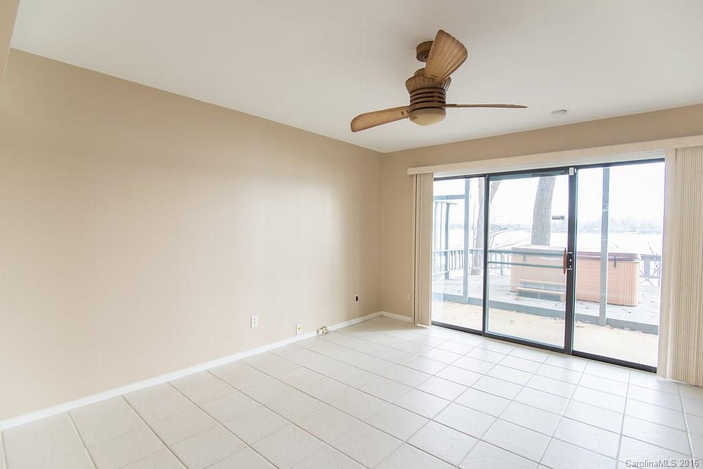 Tega Cay - Residential