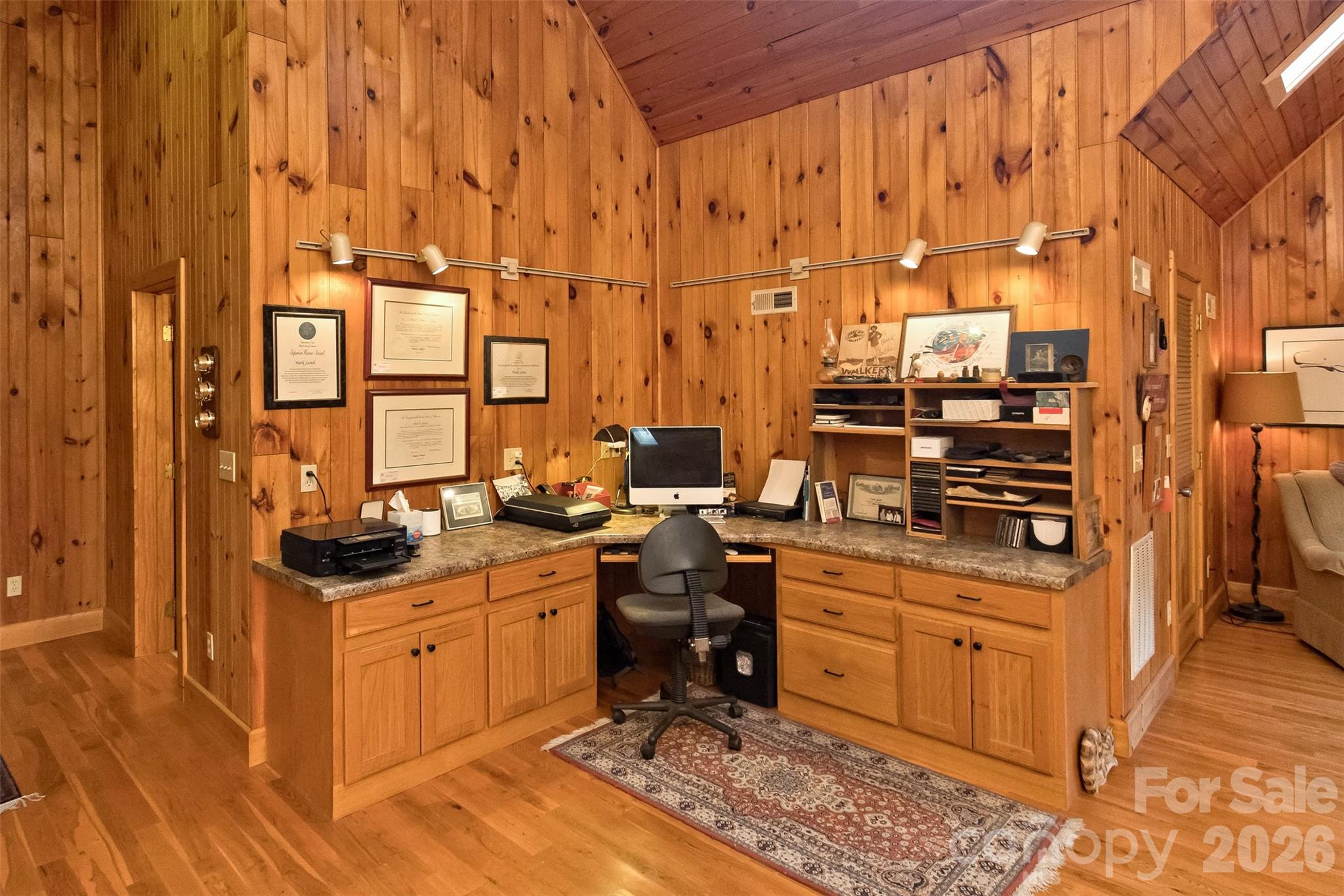 Smoky Falls - Residential