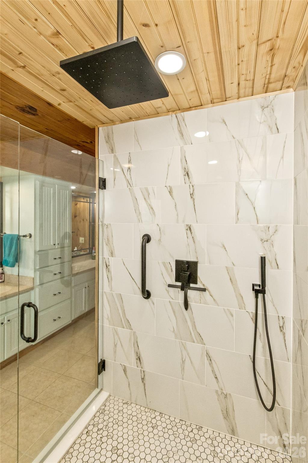 Smoky Falls - Residential