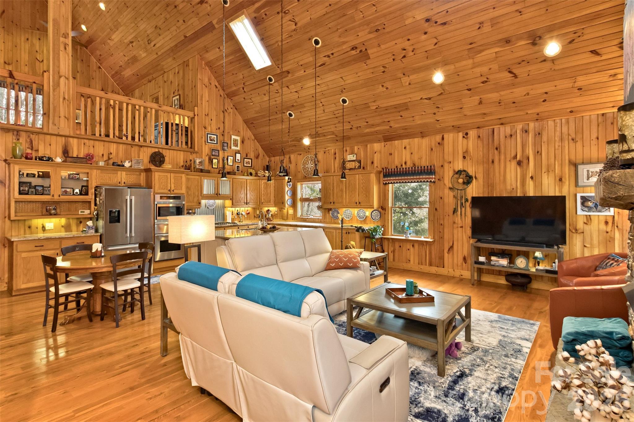 Smoky Falls - Residential