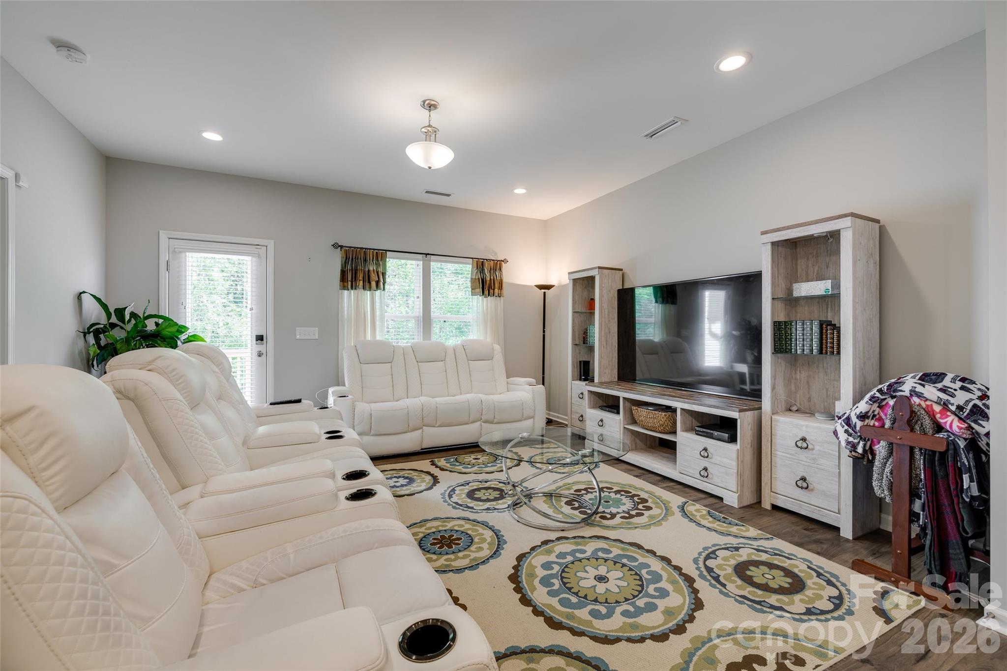 The Falls - Residential