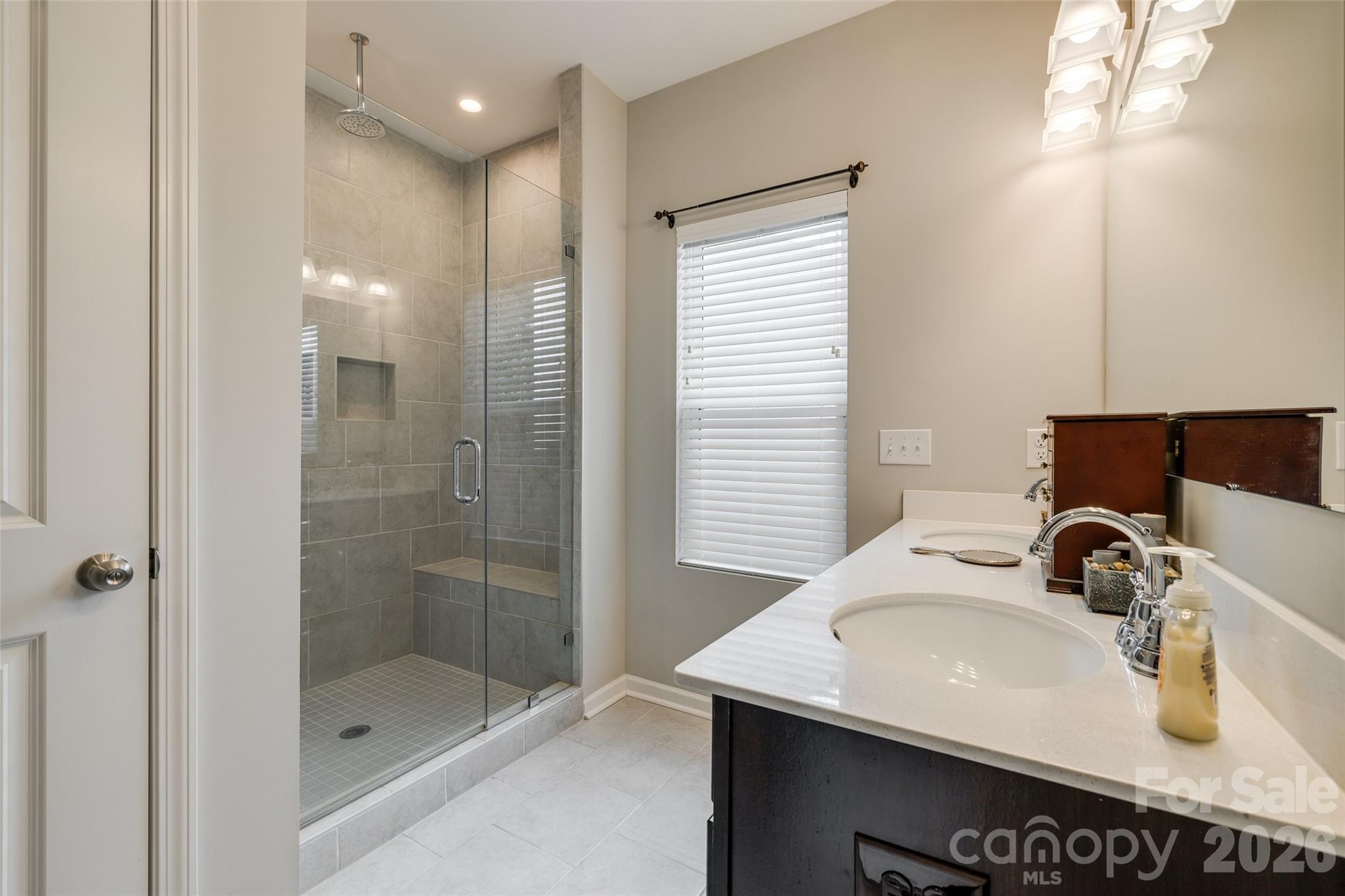 The Falls - Residential