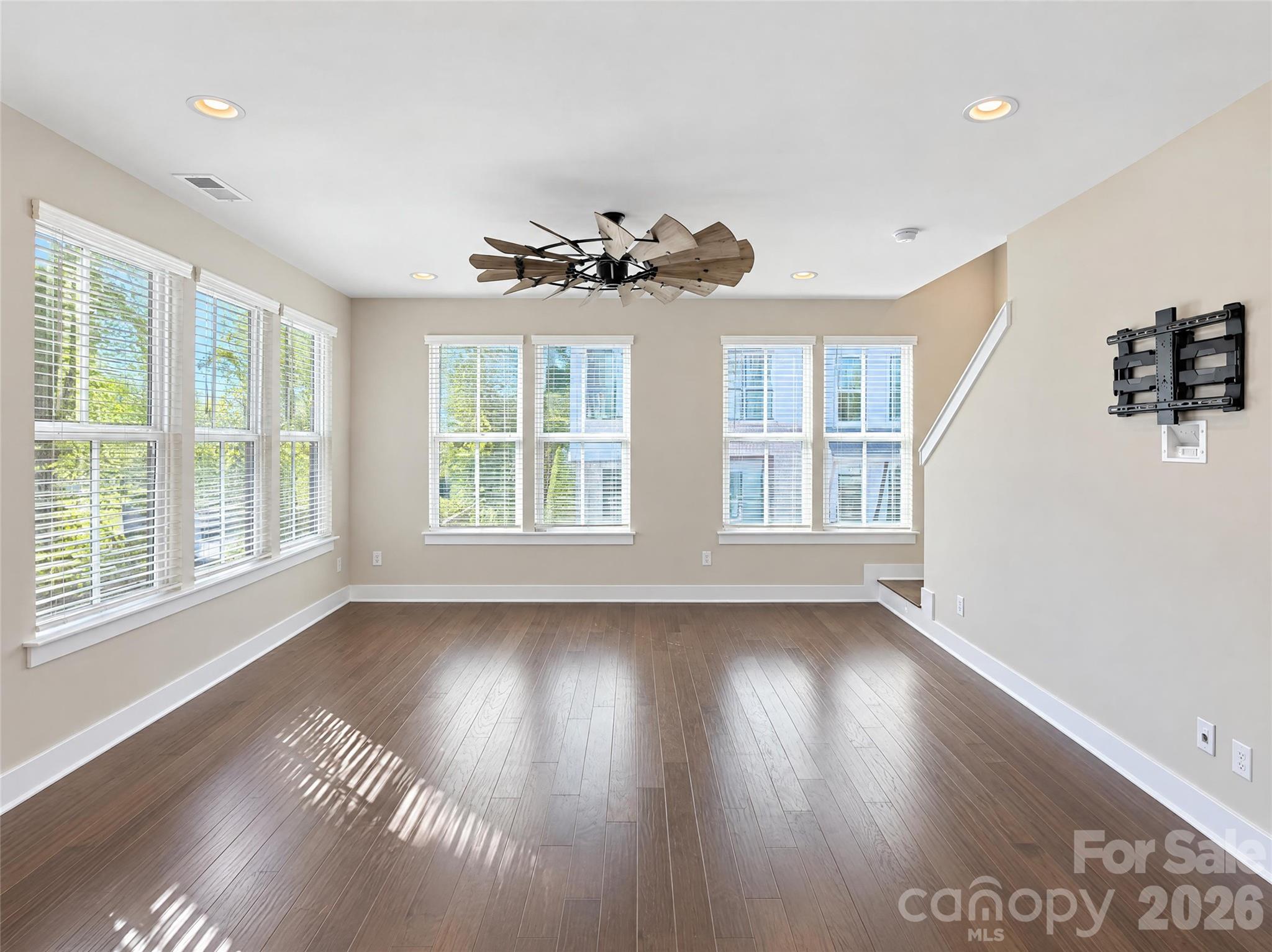 11915 Fiddlers Roof Lane