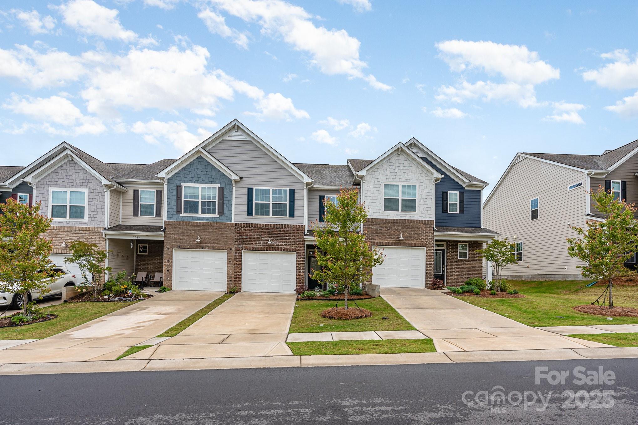 6011 Chelsea Oaks Ridge