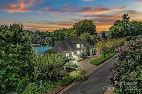 Photo of 271 44th Avenue Circle NW, Hickory, NC 28601 (MLS # 4326377)