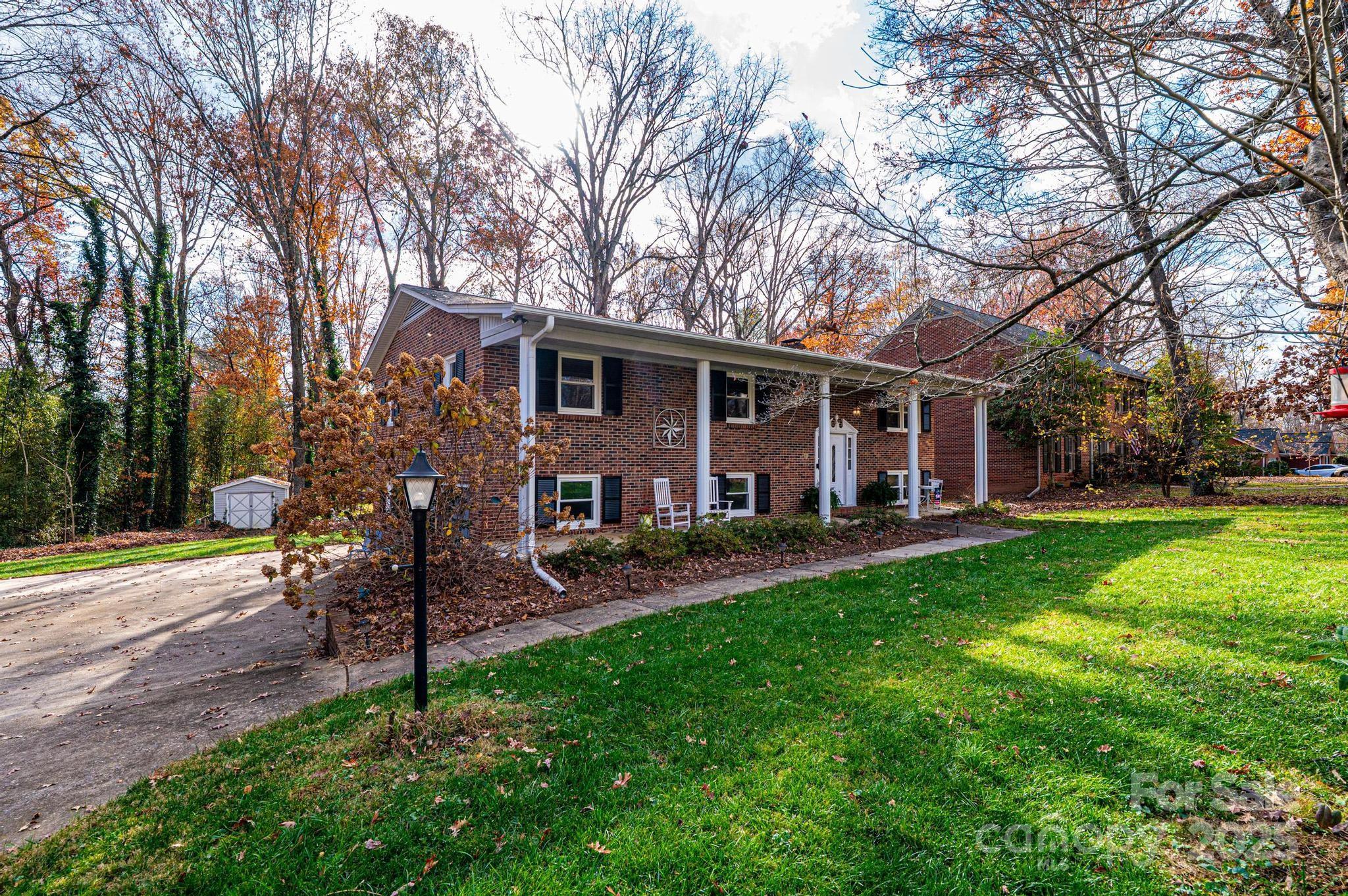 Huntington Forest - Residential